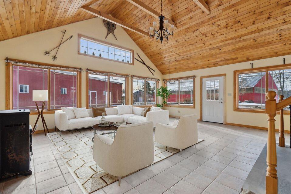 24 Cassella Drive Property Photo 13