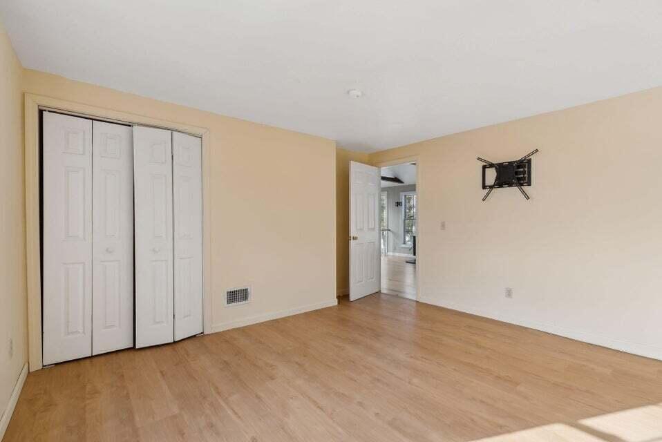 24 Cassella Drive Property Photo 33
