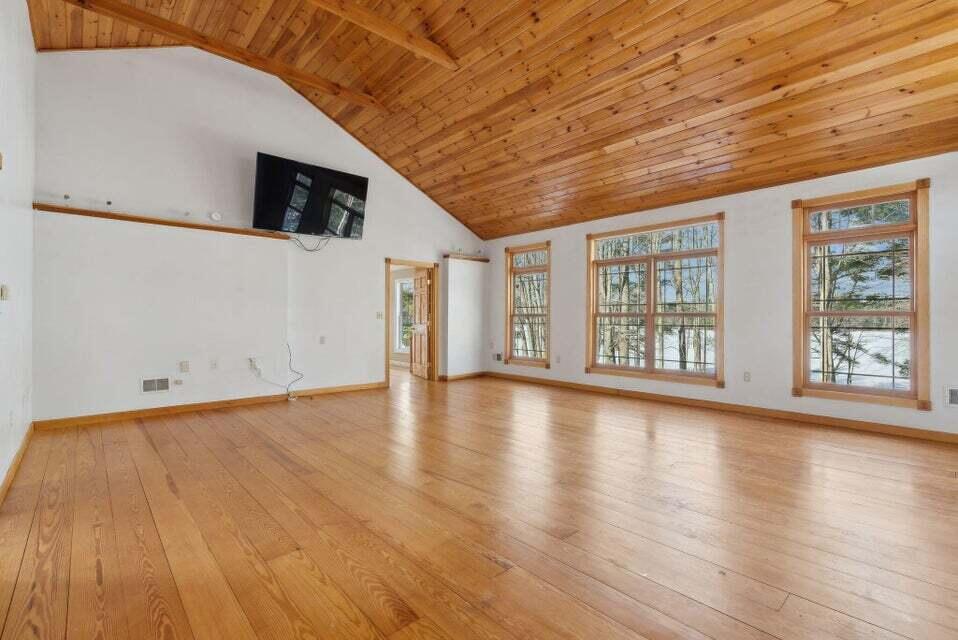 24 Cassella Drive Property Photo 41