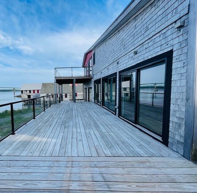 32 Water Street Property Photo 19