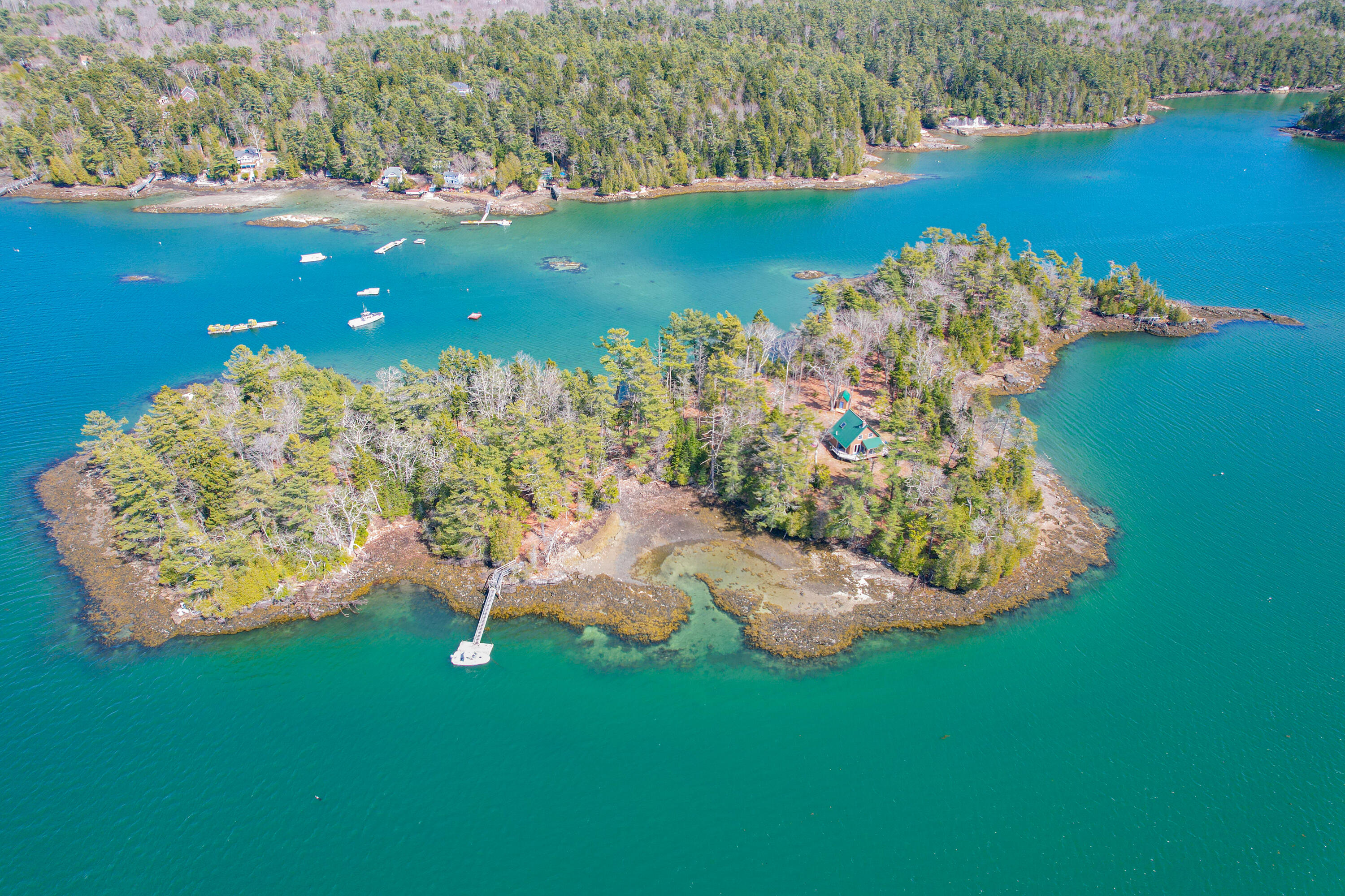 3 Ben Island Property Photo 1