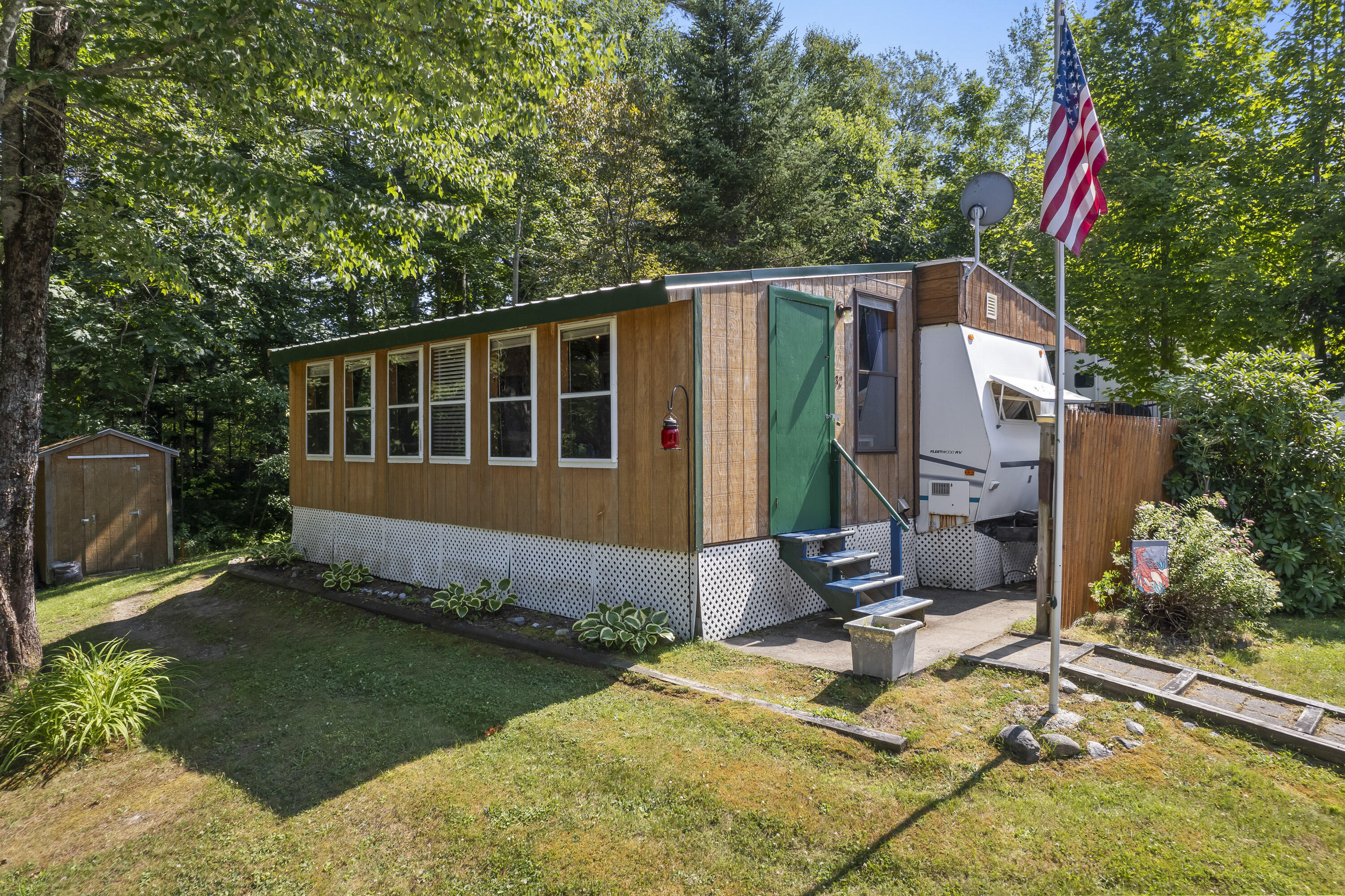 32 Fox Den Lane Property Photo 1