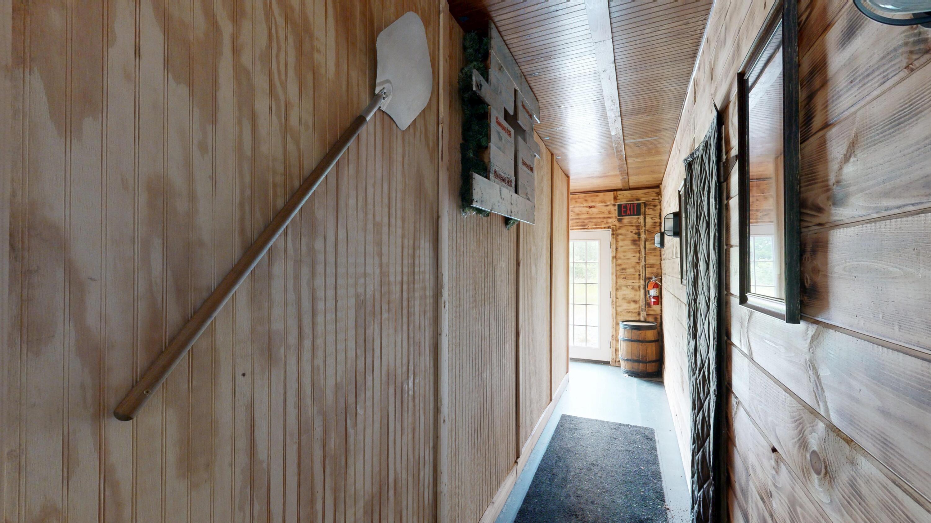 746 Auburn Road Property Photo 14