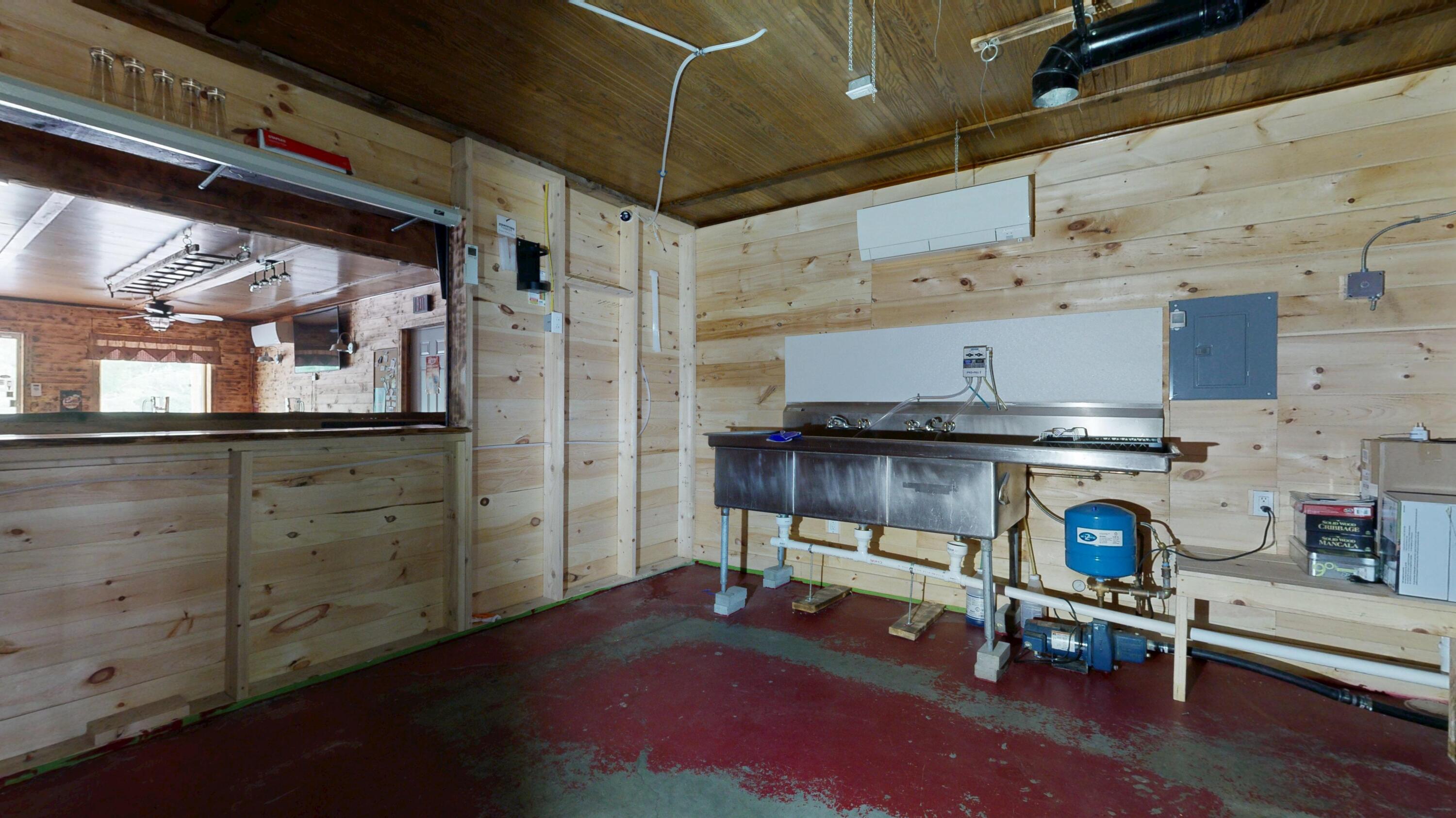 746 Auburn Road Property Photo 15
