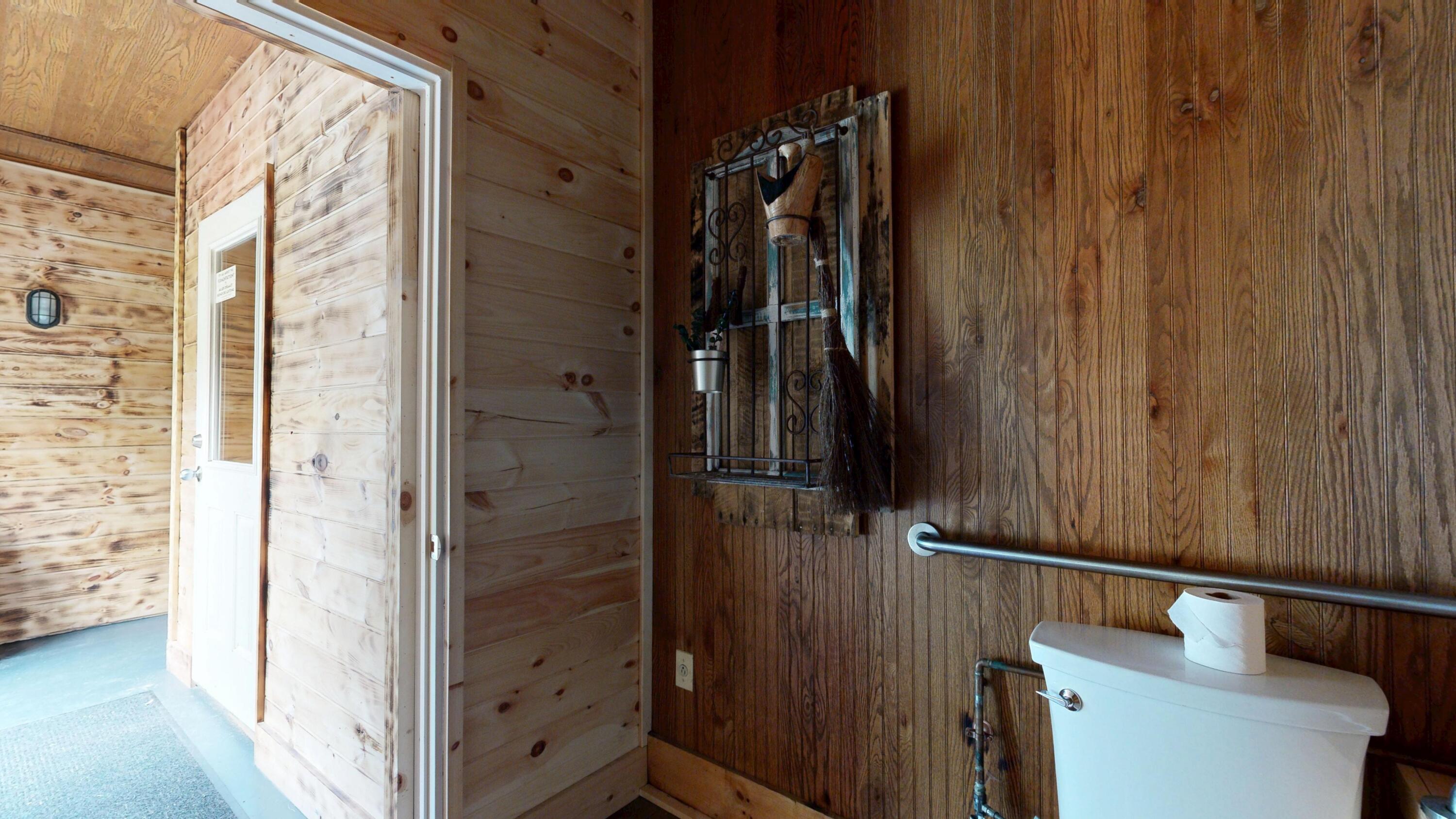 746 Auburn Road Property Photo 21
