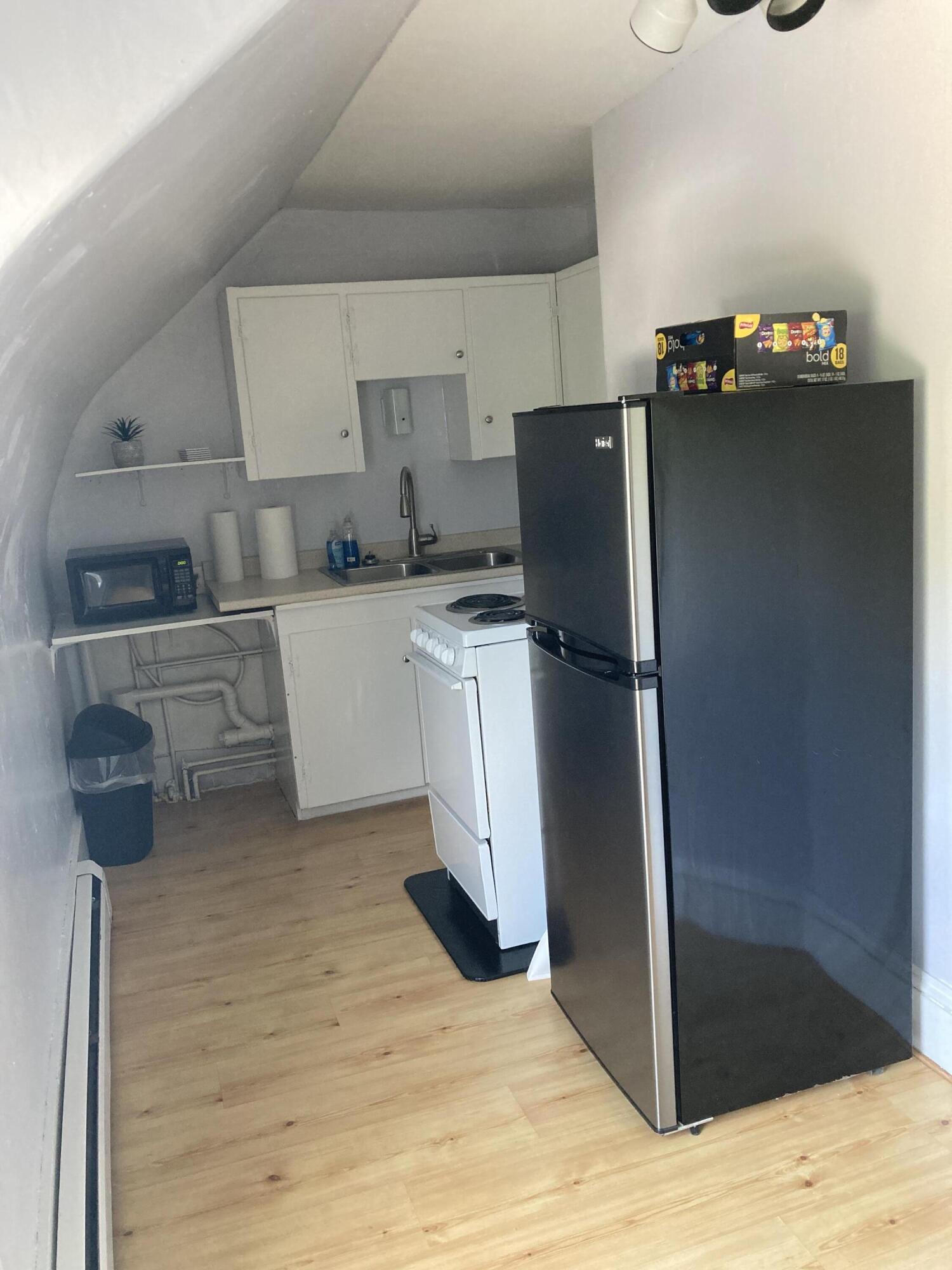 11 Gardner Avenue Property Photo 41