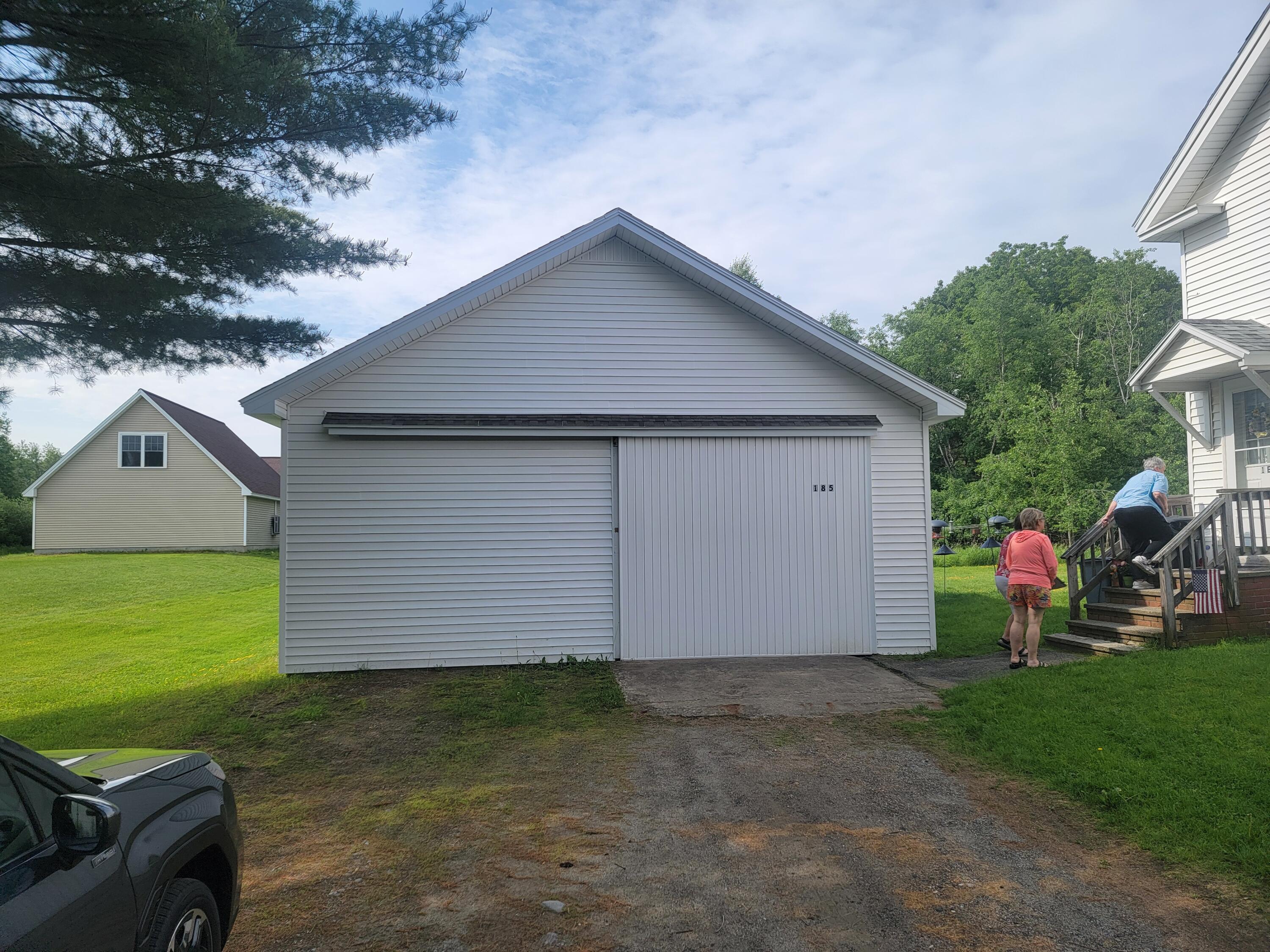 185 Elm Street Property Photo 2