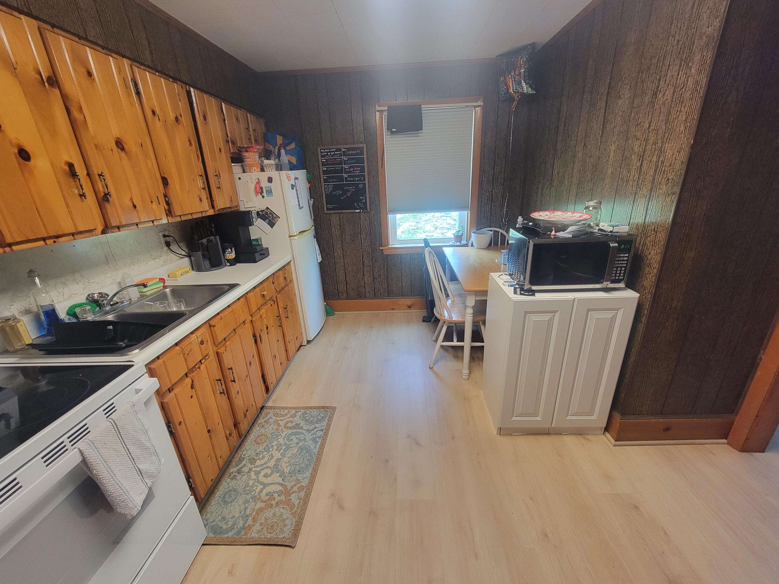 185 Elm Street Property Photo 10
