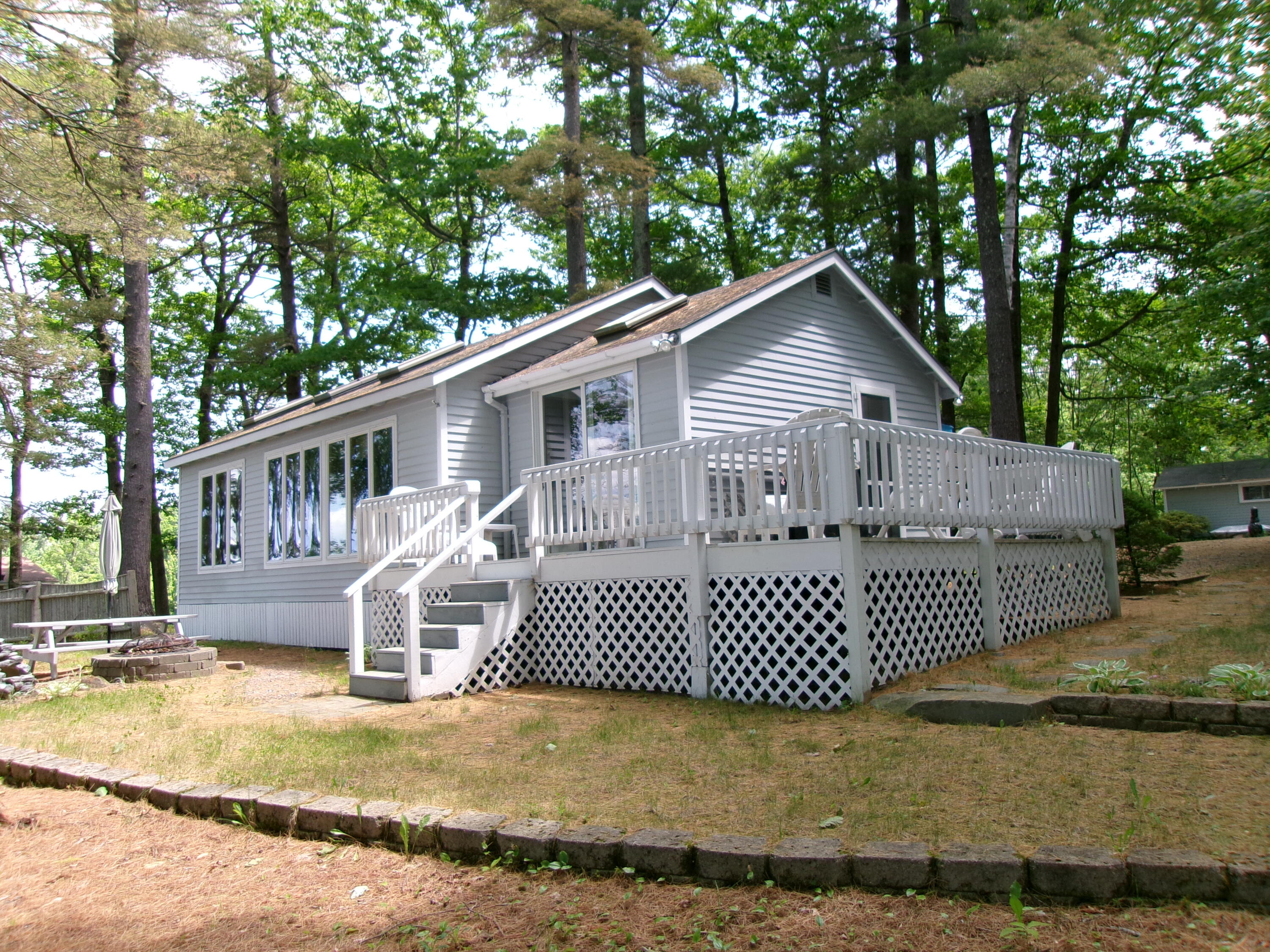 24 Paradise Drive Property Photo 1