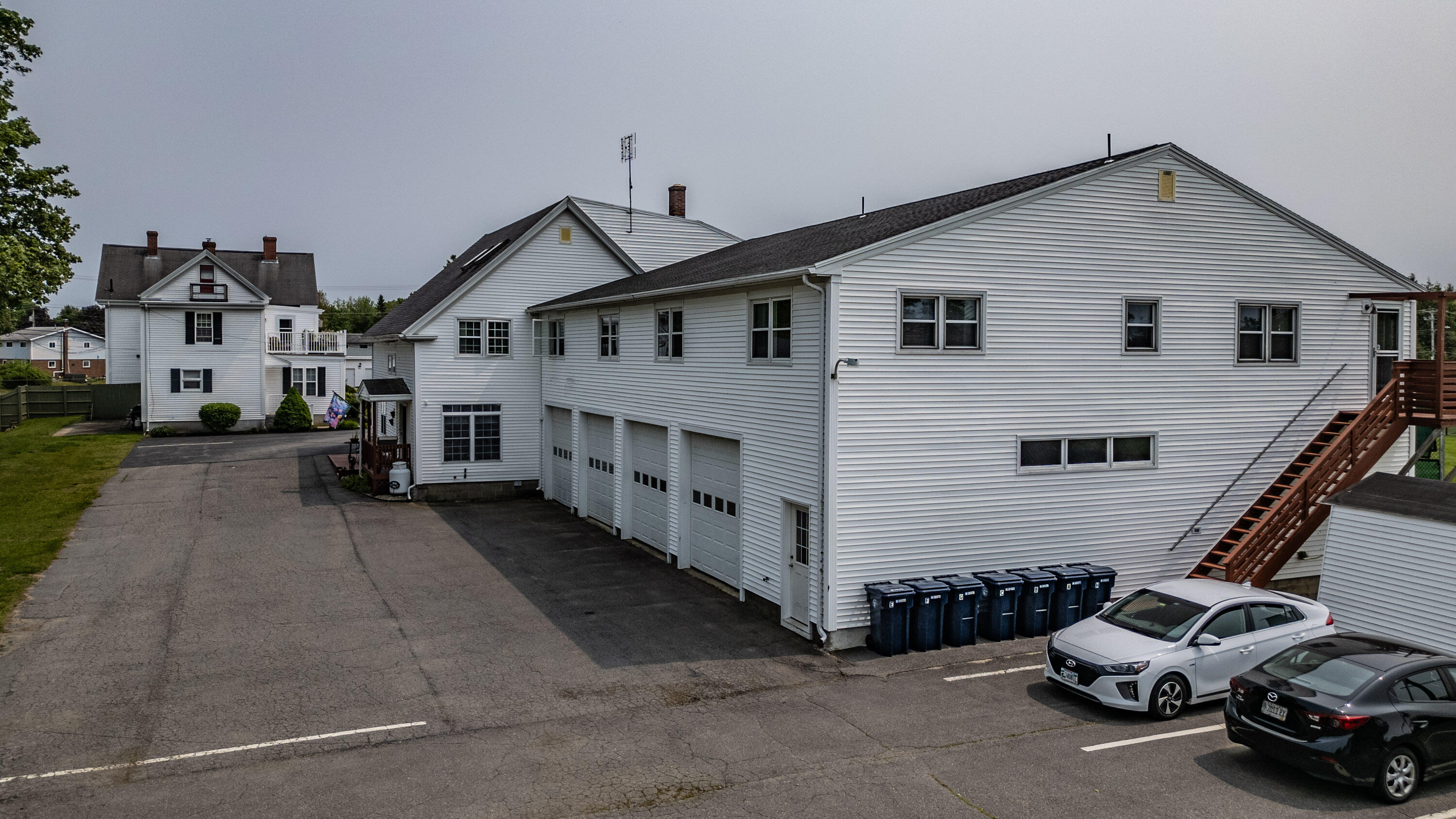 276 Hill Street Property Photo 10