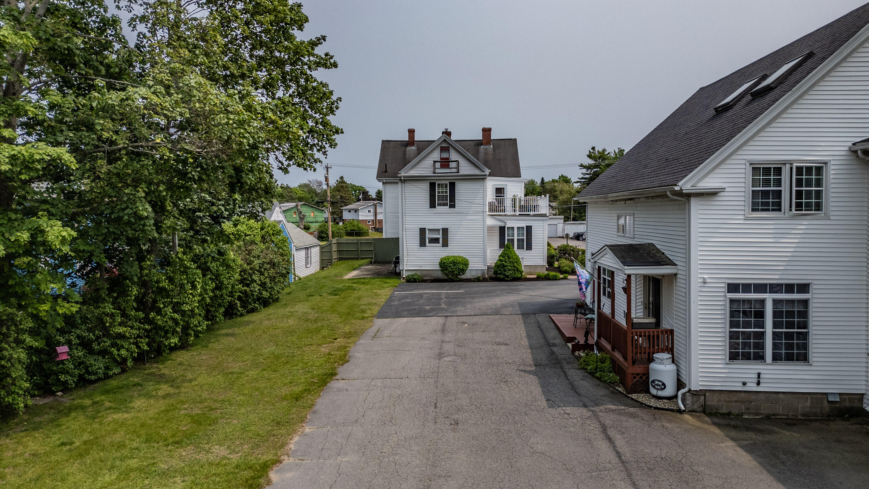 276 Hill Street Property Photo 11