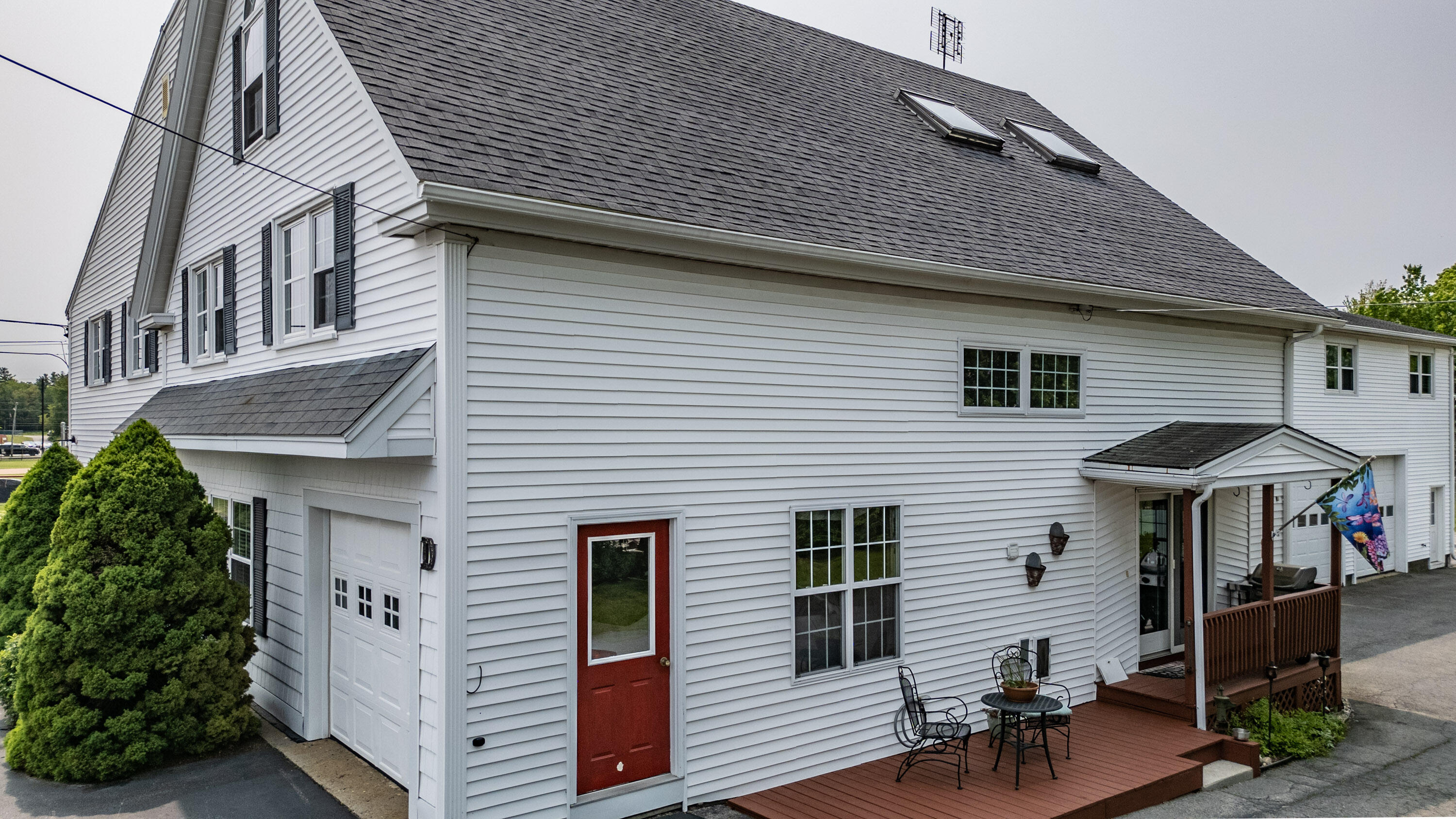 276 Hill Street Property Photo 13