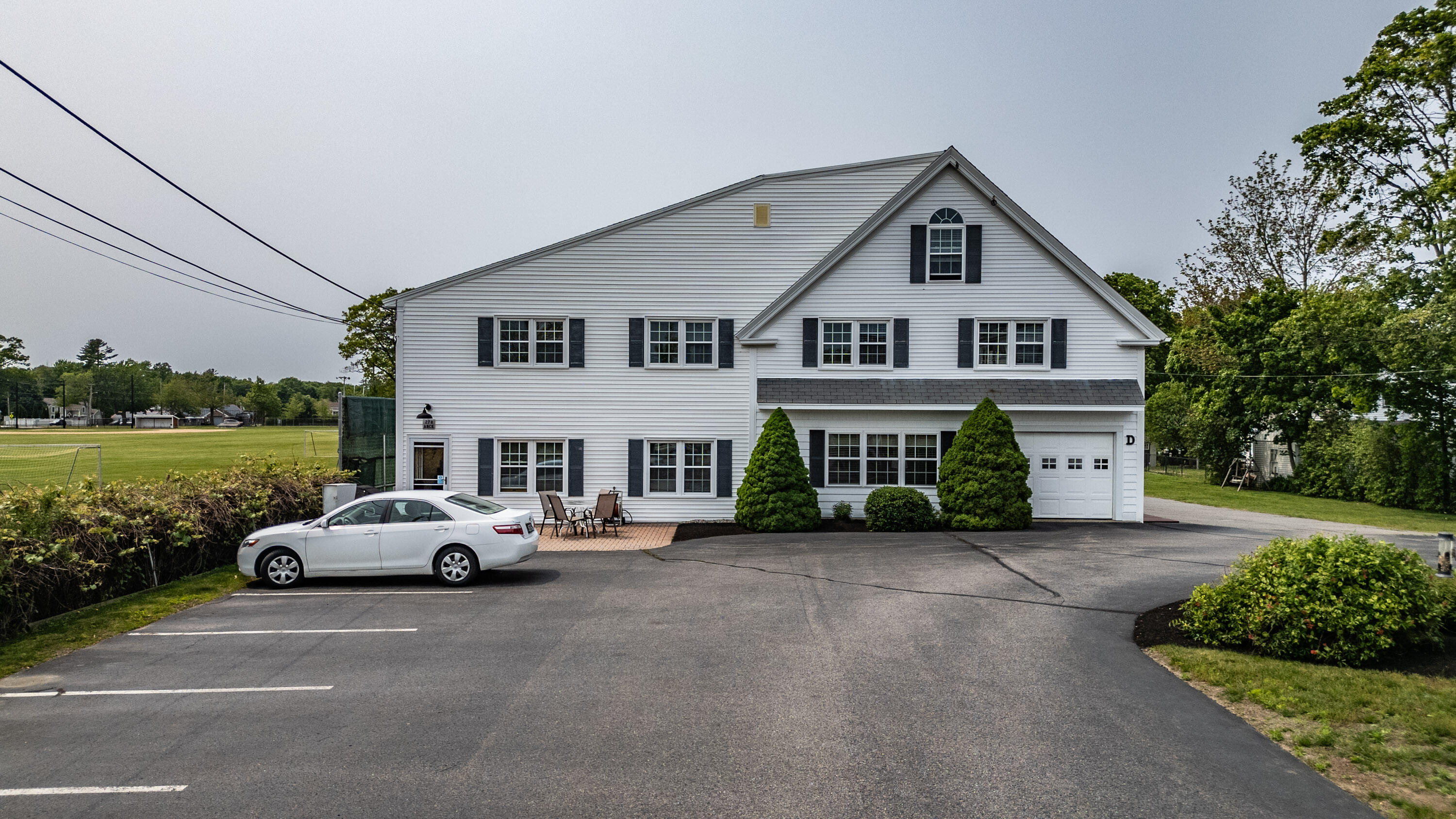 276 Hill Street Property Photo 14
