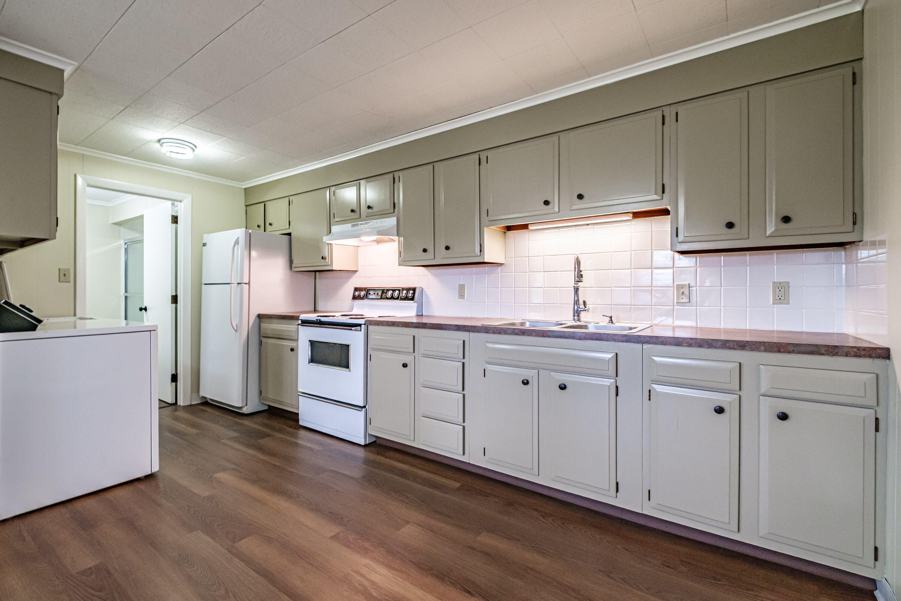 276 Hill Street Property Photo 47
