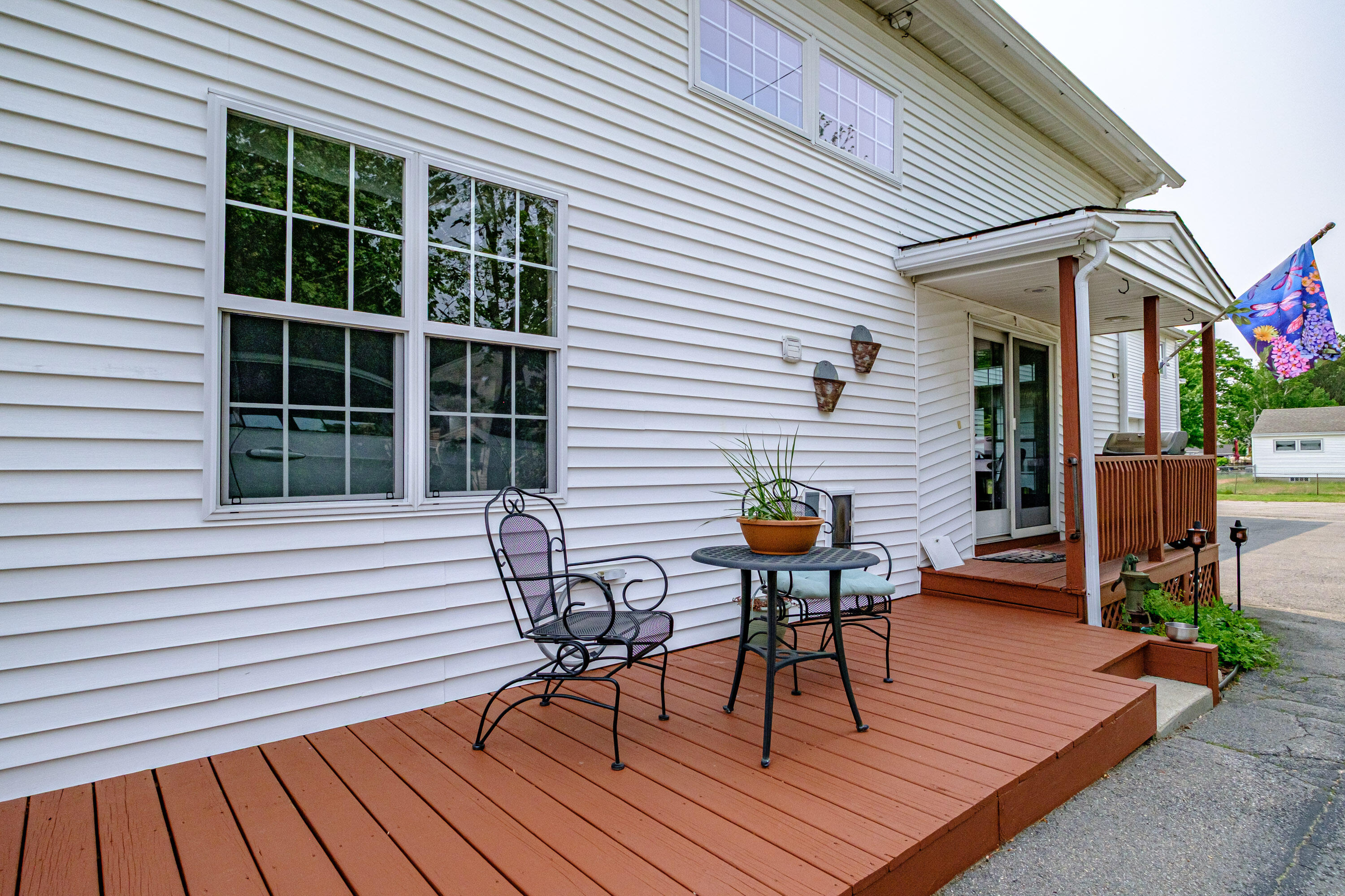 276 Hill Street Property Photo 94