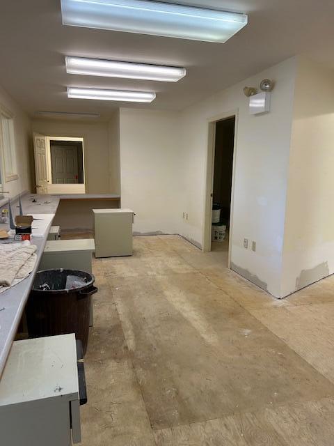 905 Main Street Property Photo 5