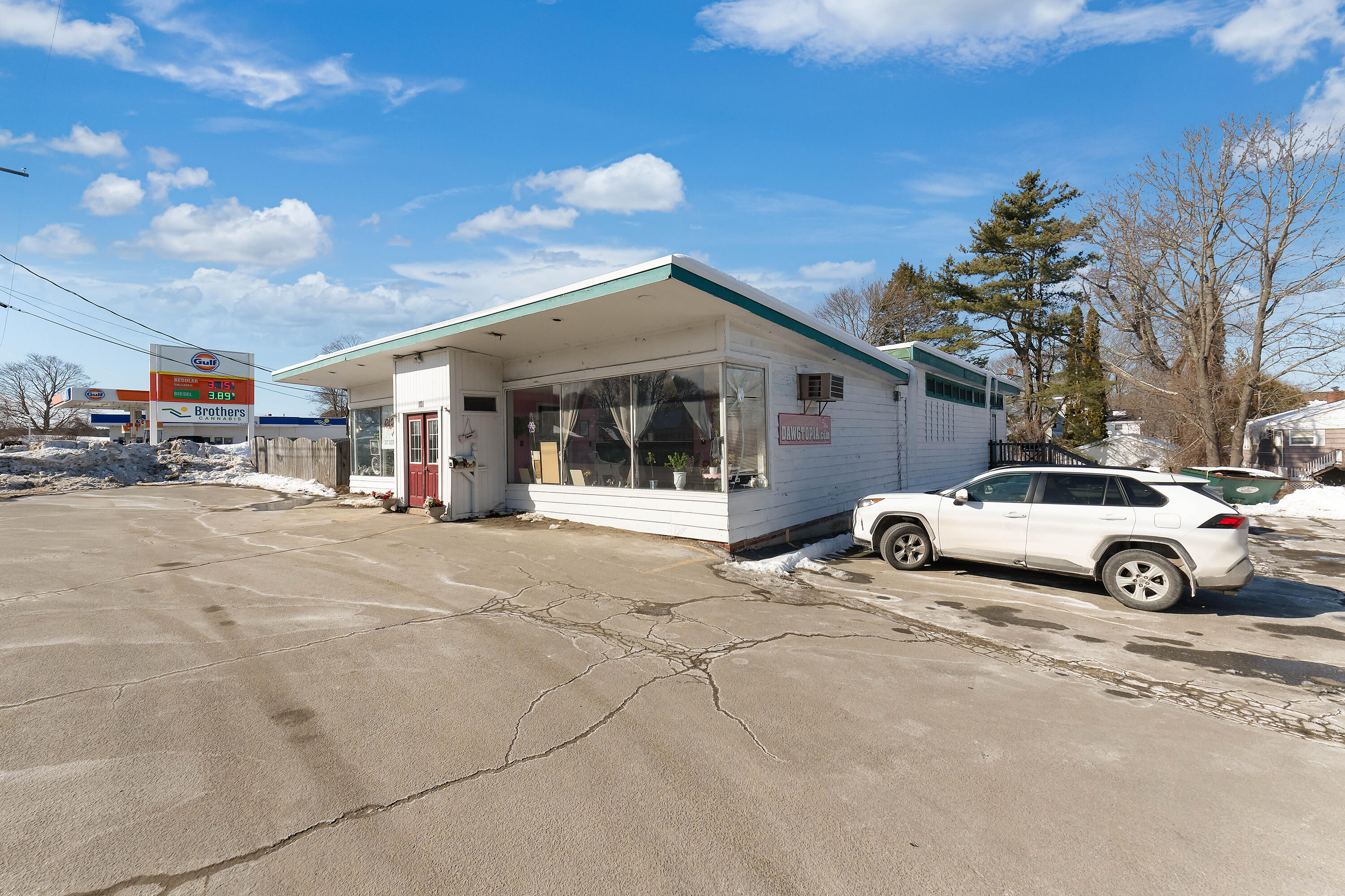 101 Leeman Highway Property Photo 3