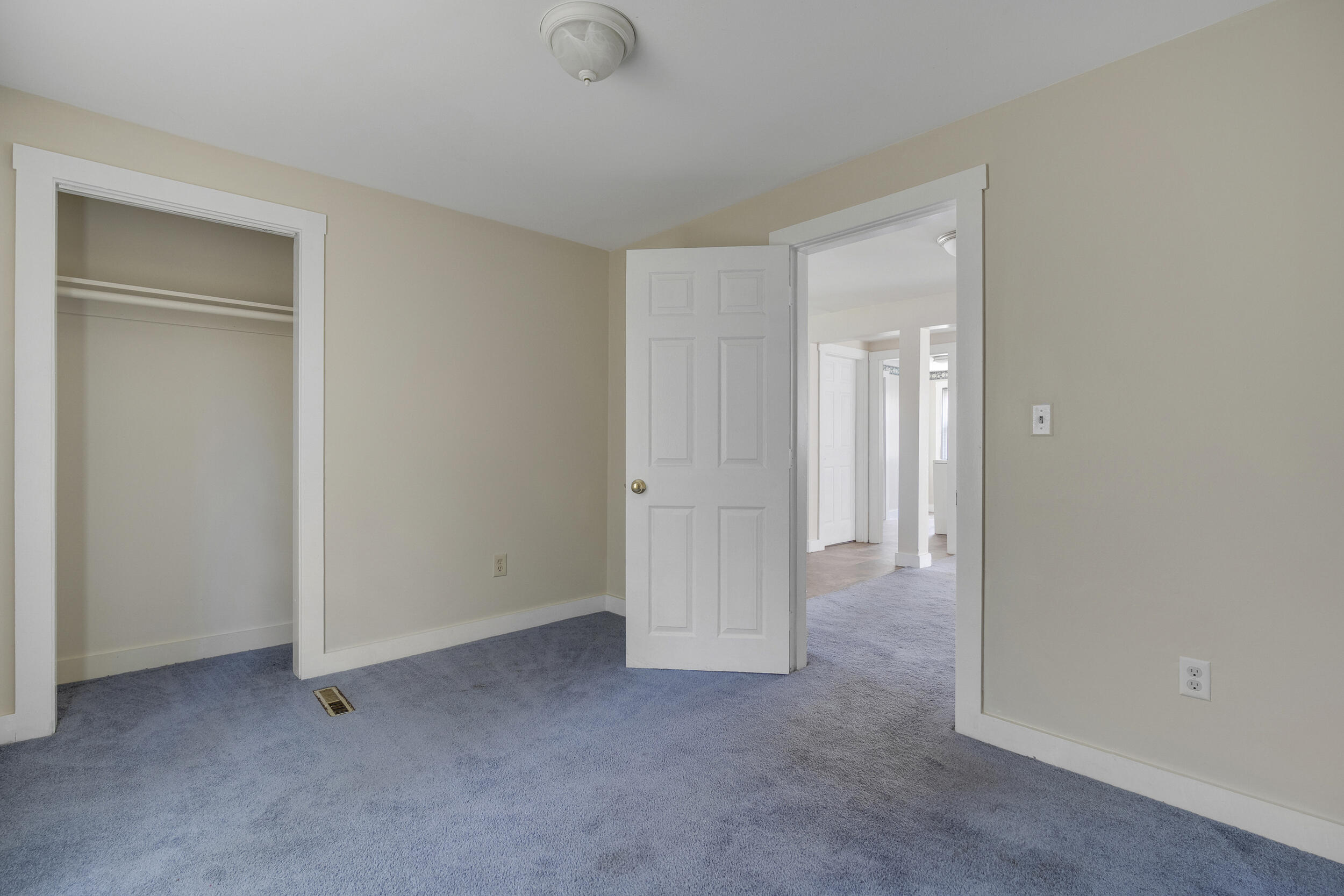 187 Pequawket Trail Property Photo 10
