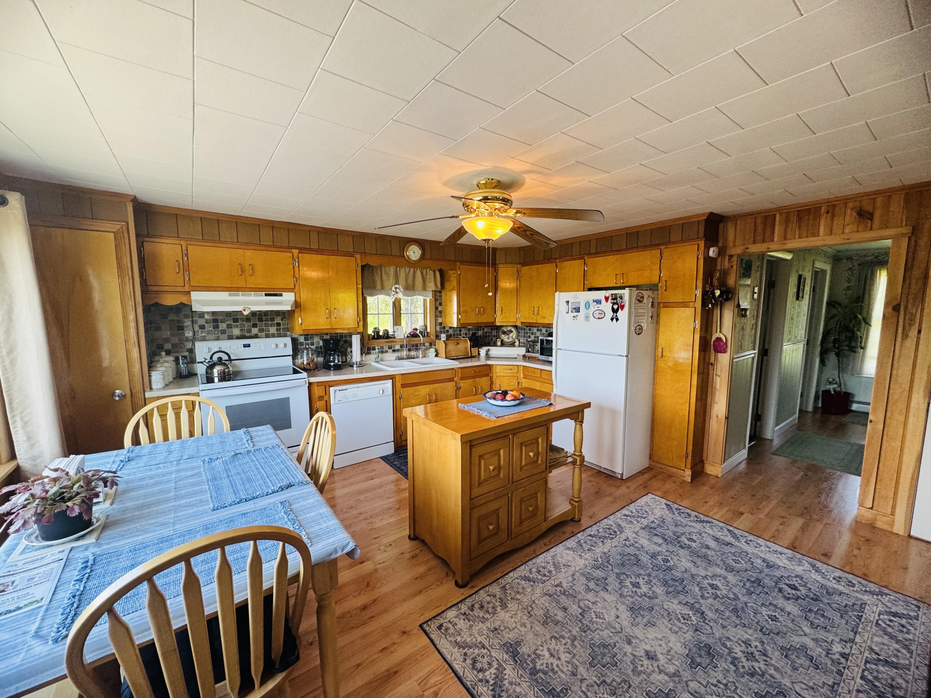 1710 Van Buren Road Property Photo 18