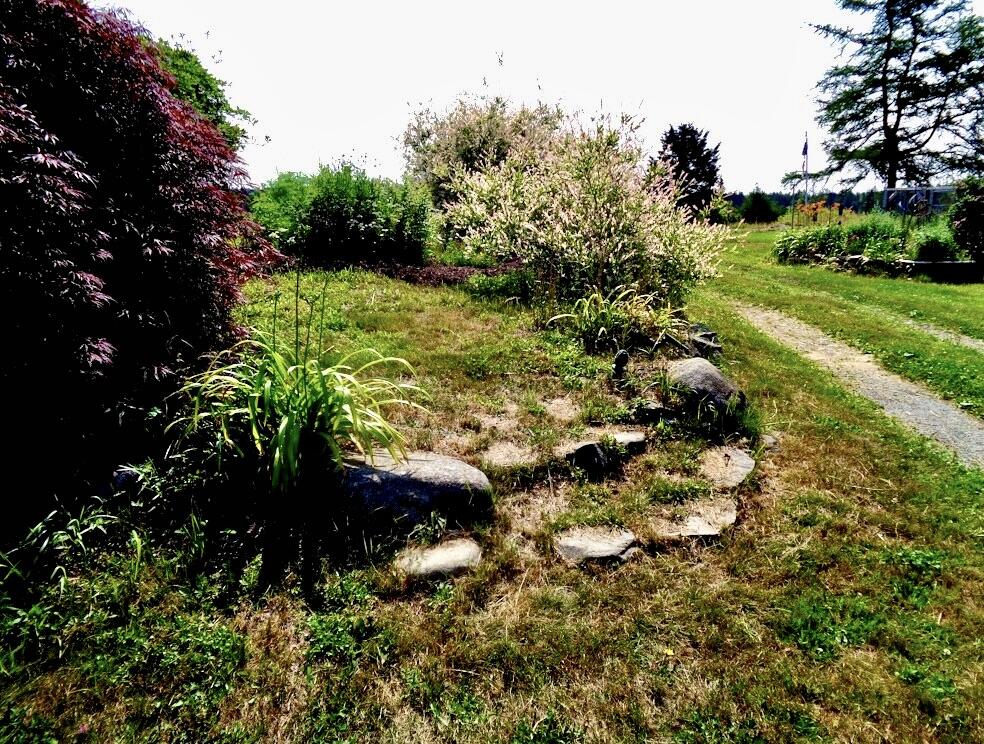 163 Middle Road Property Photo 7
