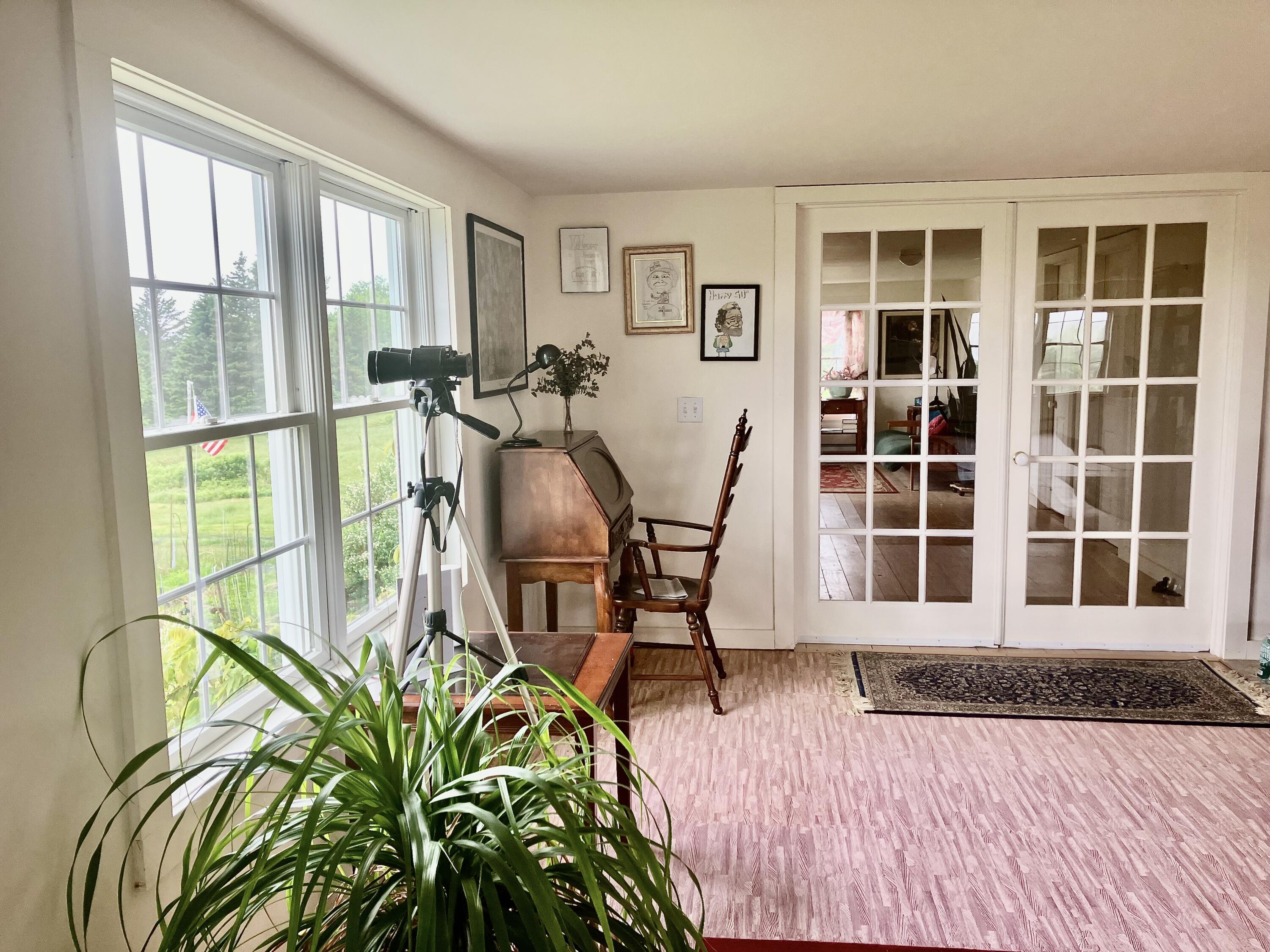 163 Middle Road Property Photo 23