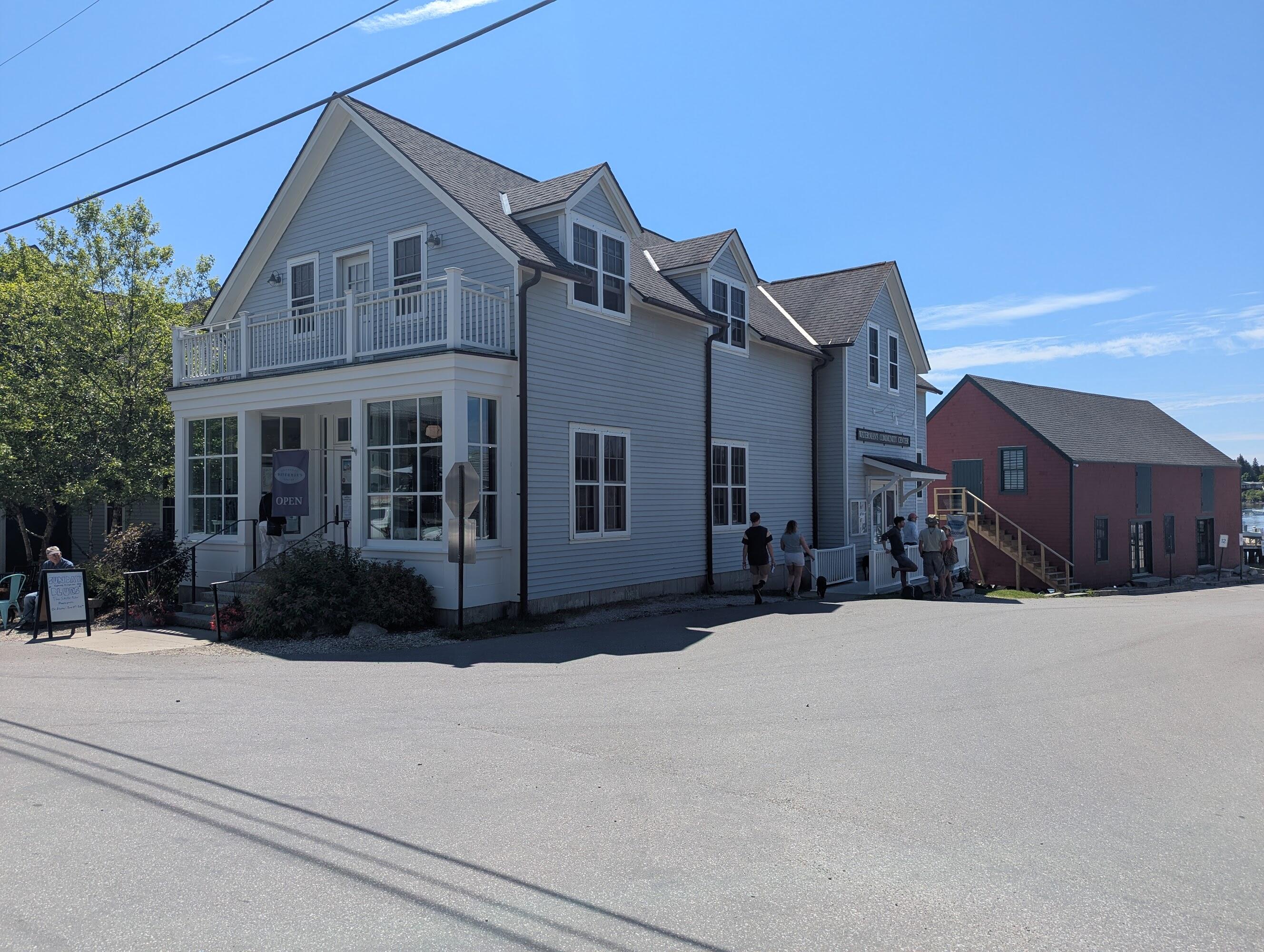 163 Middle Road Property Photo 47