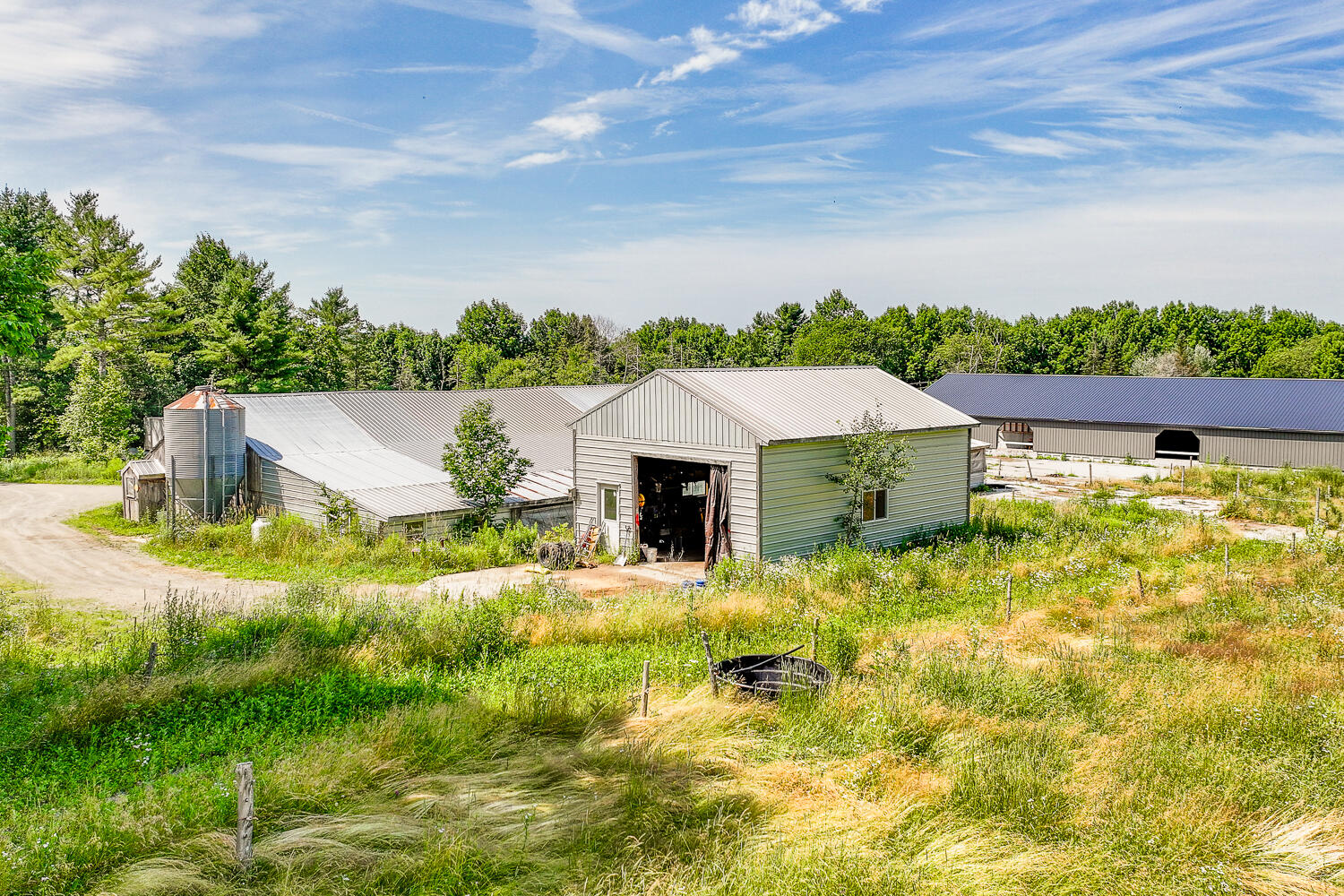 672 & 700 Brooks Road Property Photo 7