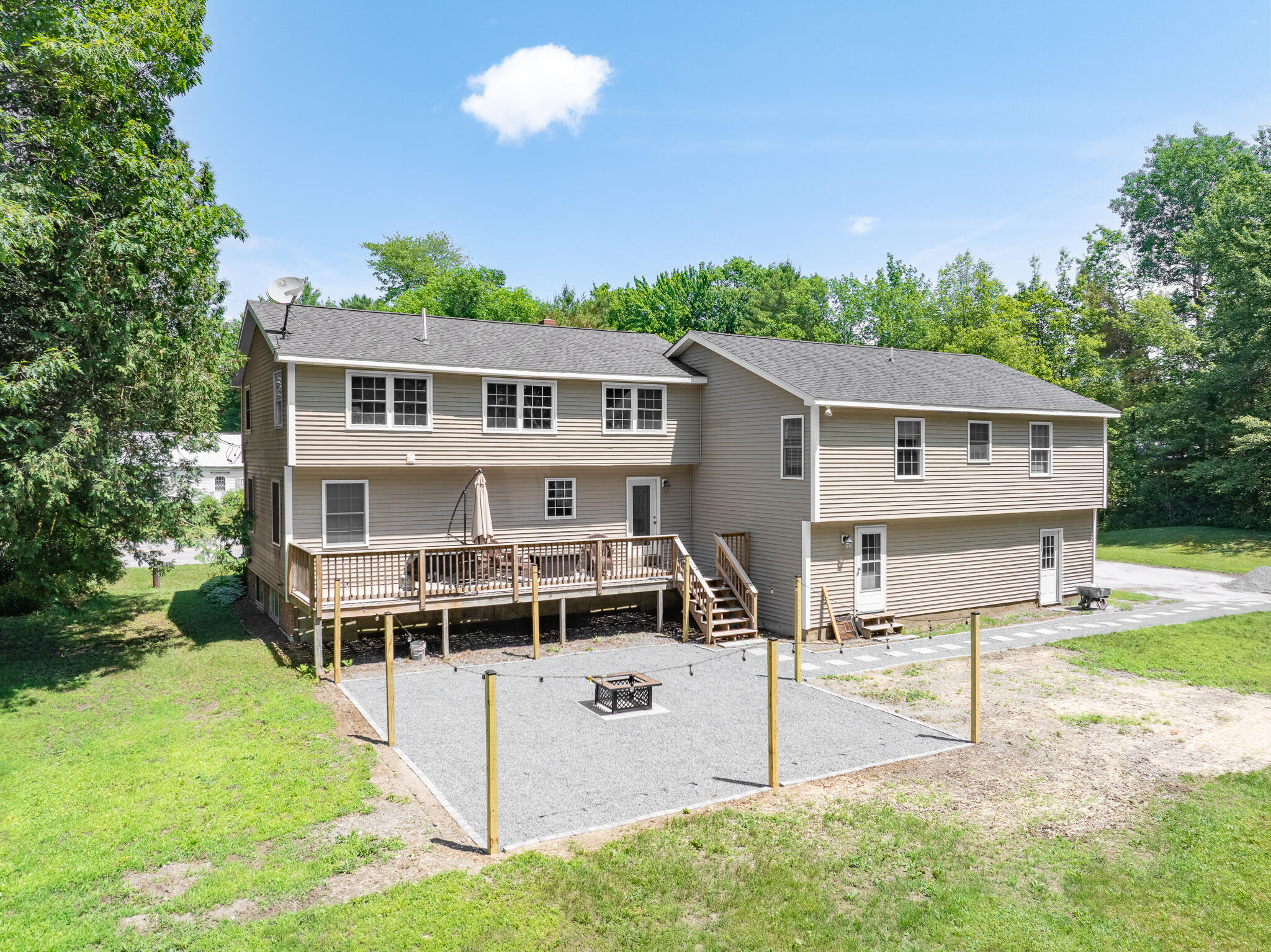 398 Gilman Falls Avenue Property Photo 1