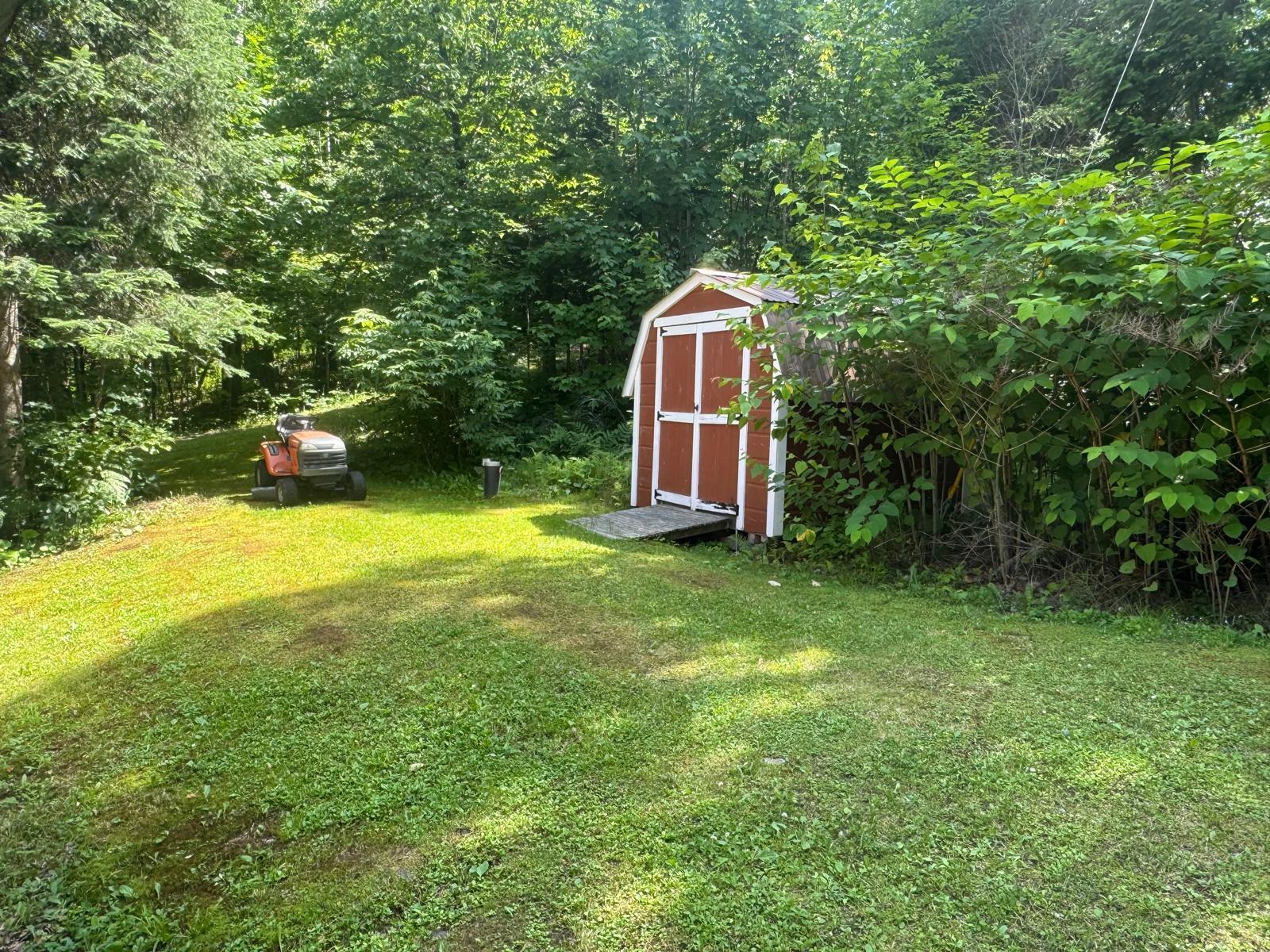 422 West Road Property Photo 9