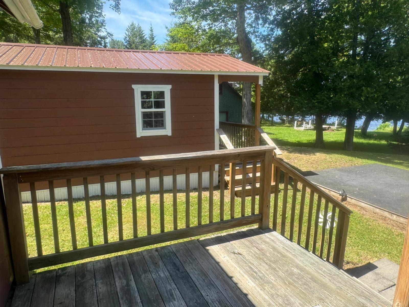 422 West Road Property Photo 13