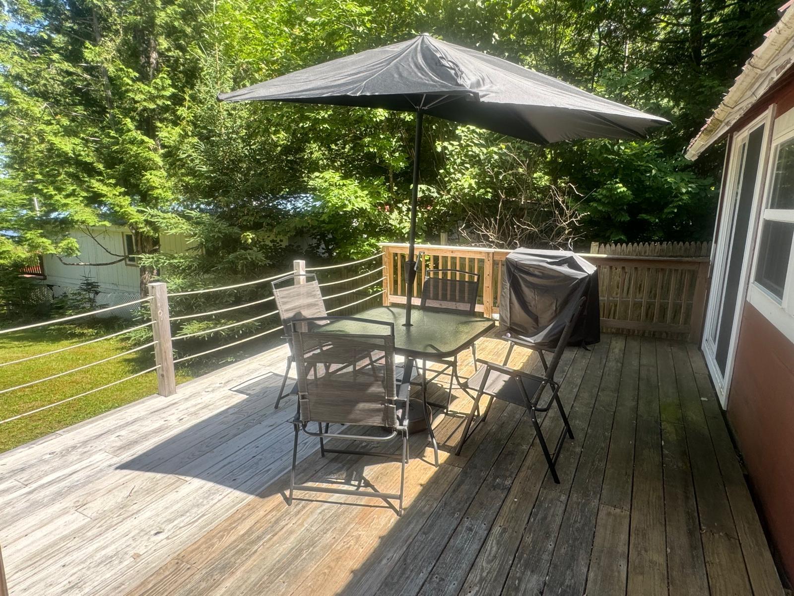 422 West Road Property Photo 14