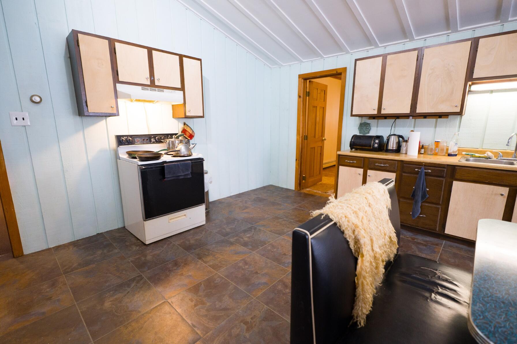50 Alder Street Property Photo 15