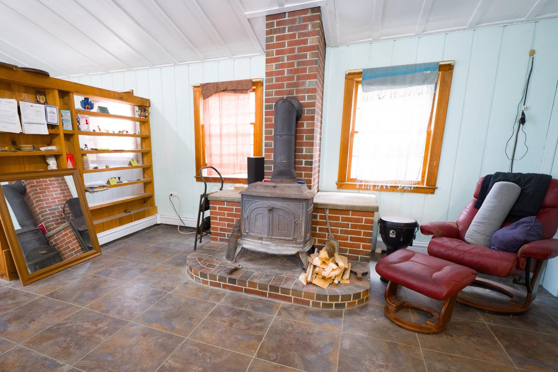50 Alder Street Property Photo 16