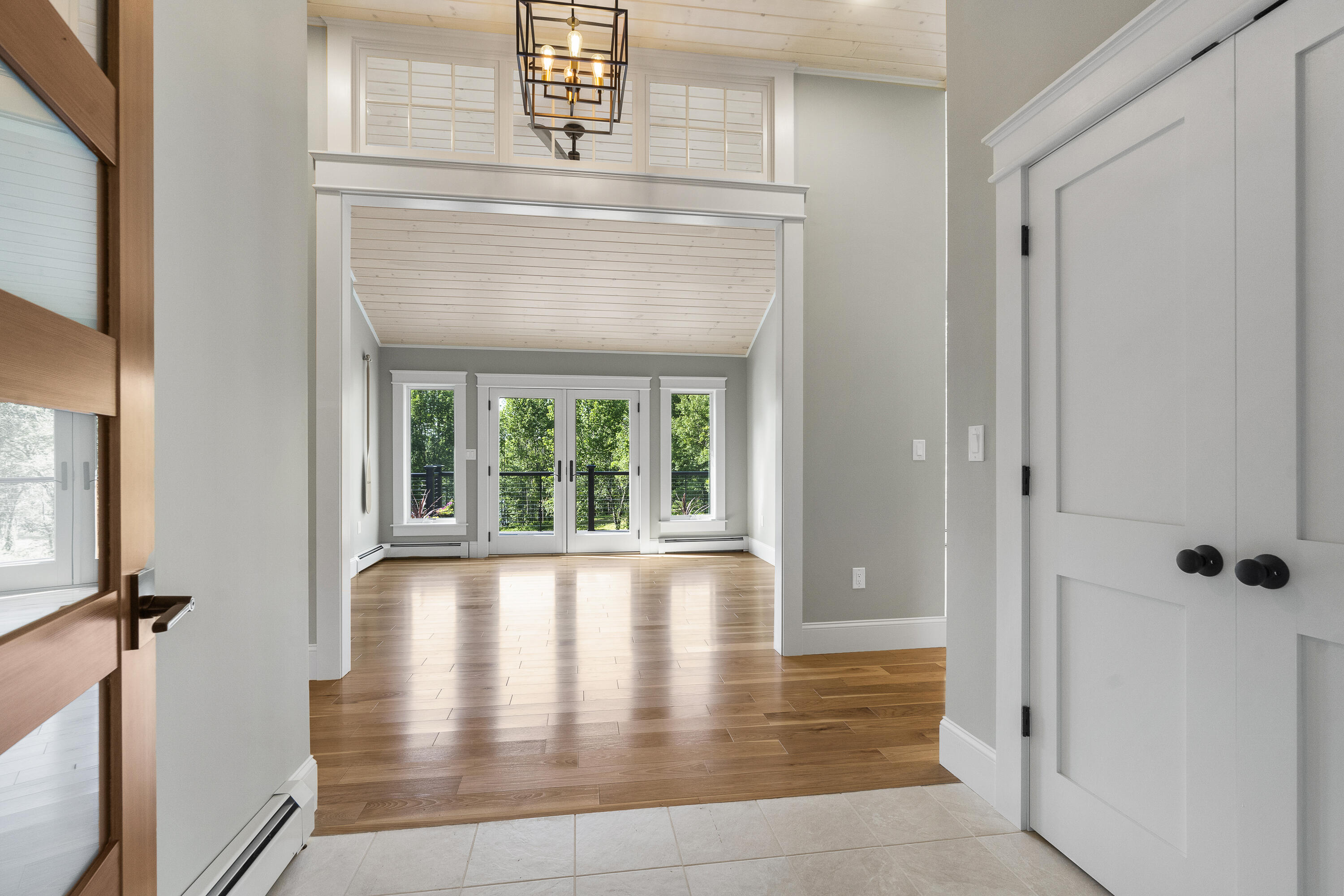 862 W Neck Road Property Photo 10