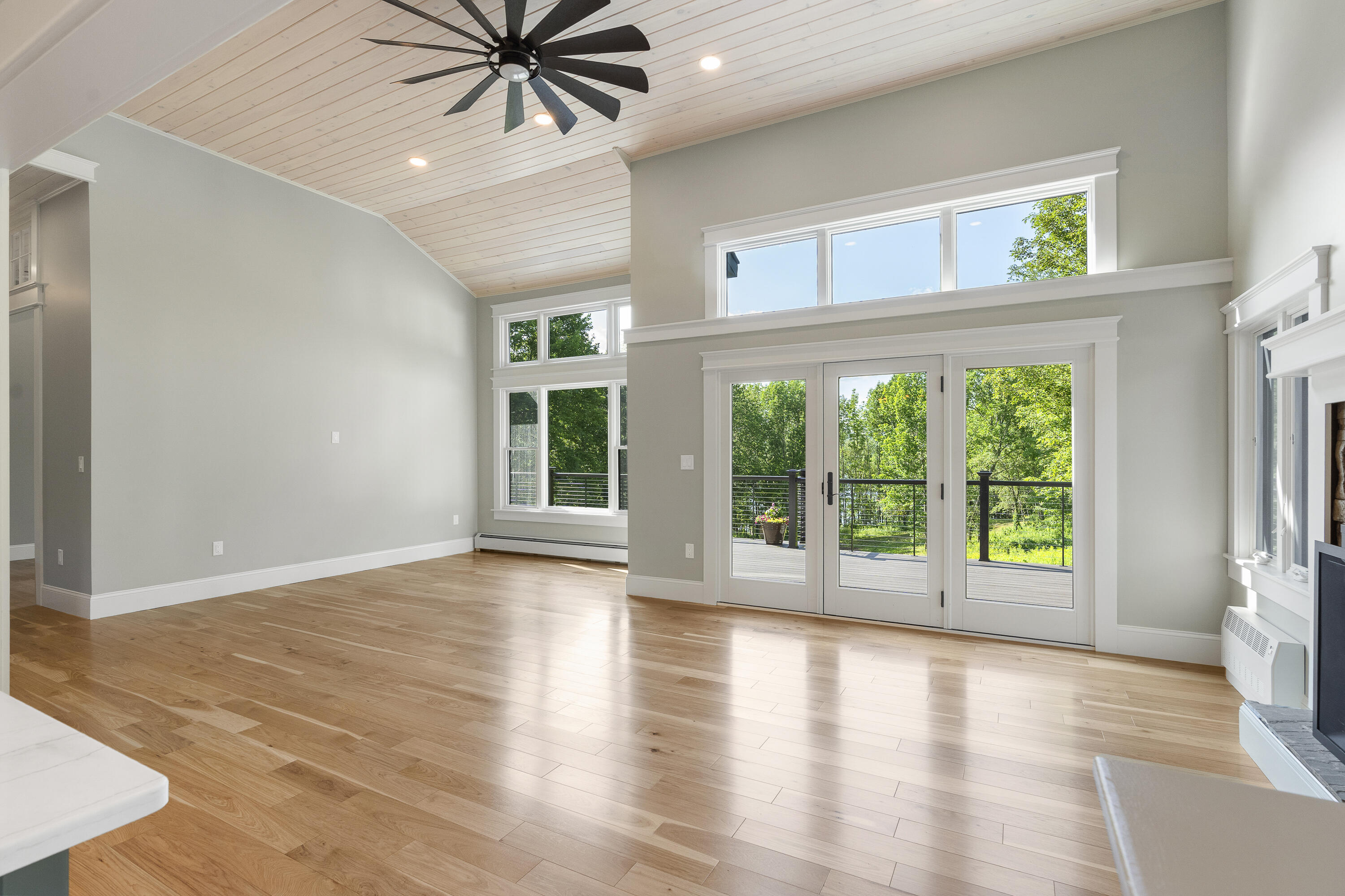 862 W Neck Road Property Photo 18