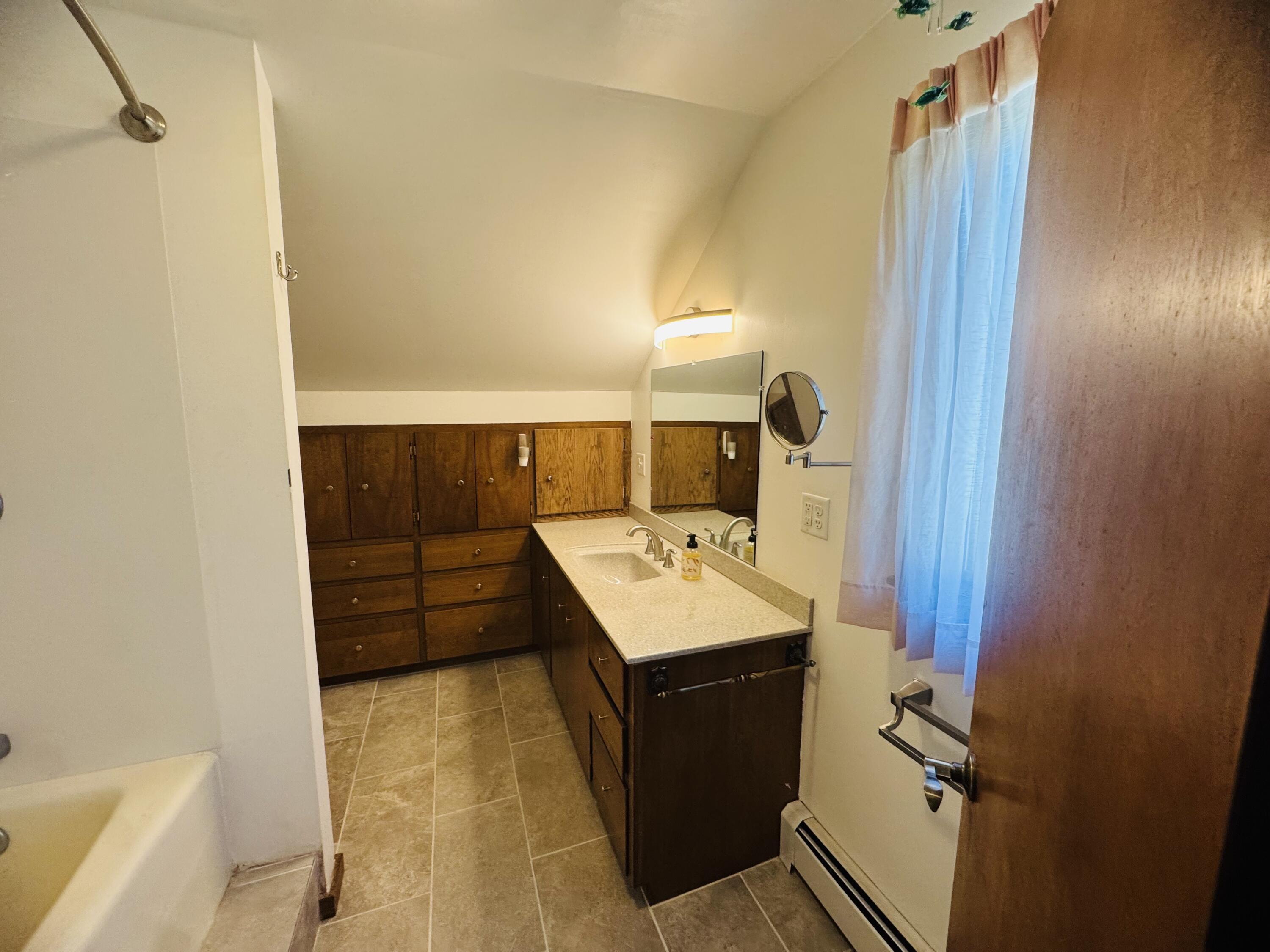 26 Teague Street Property Photo 37