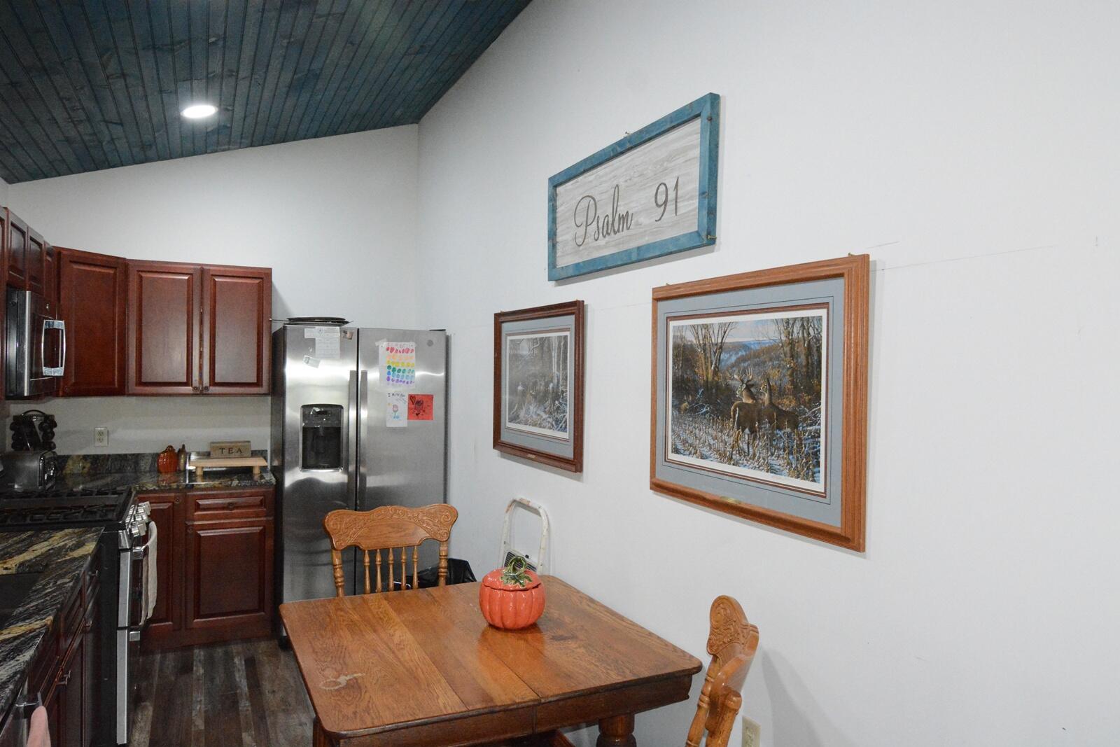 792 West Road Property Photo 3