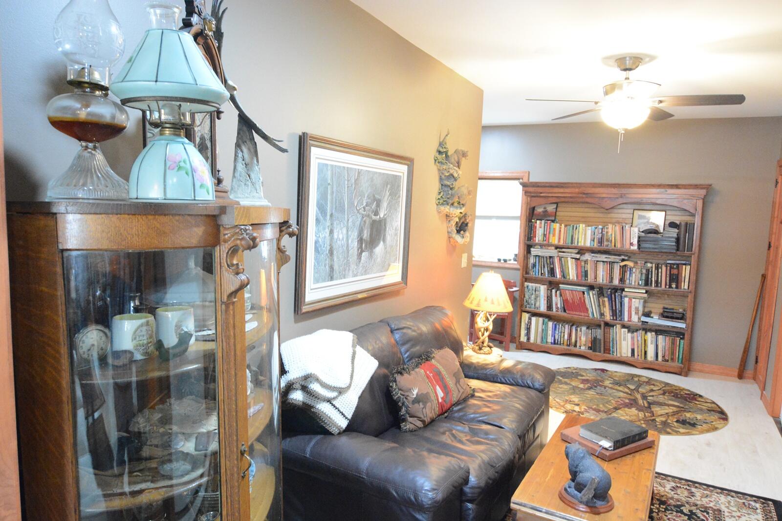 792 West Road Property Photo 5