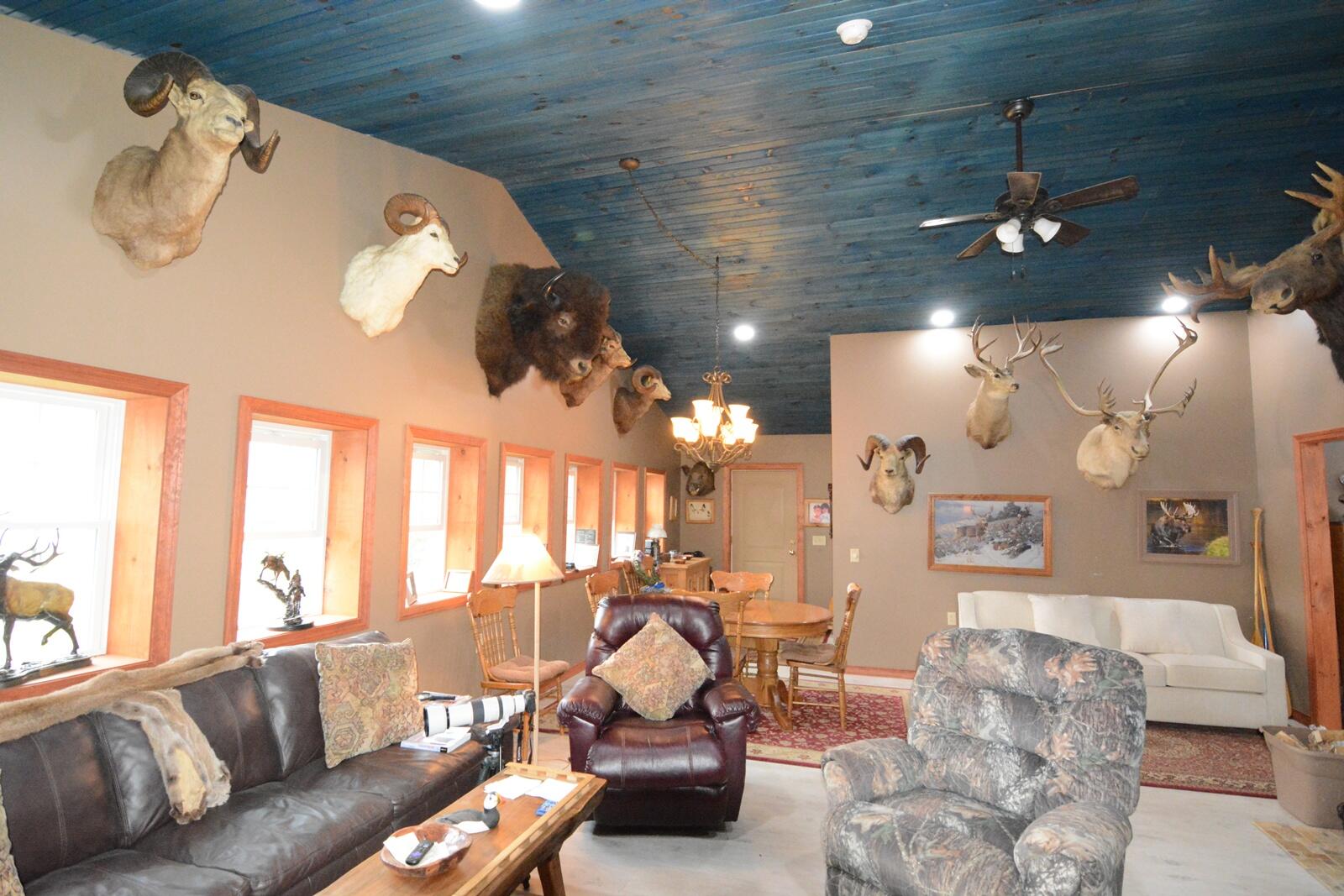 792 West Road Property Photo 9