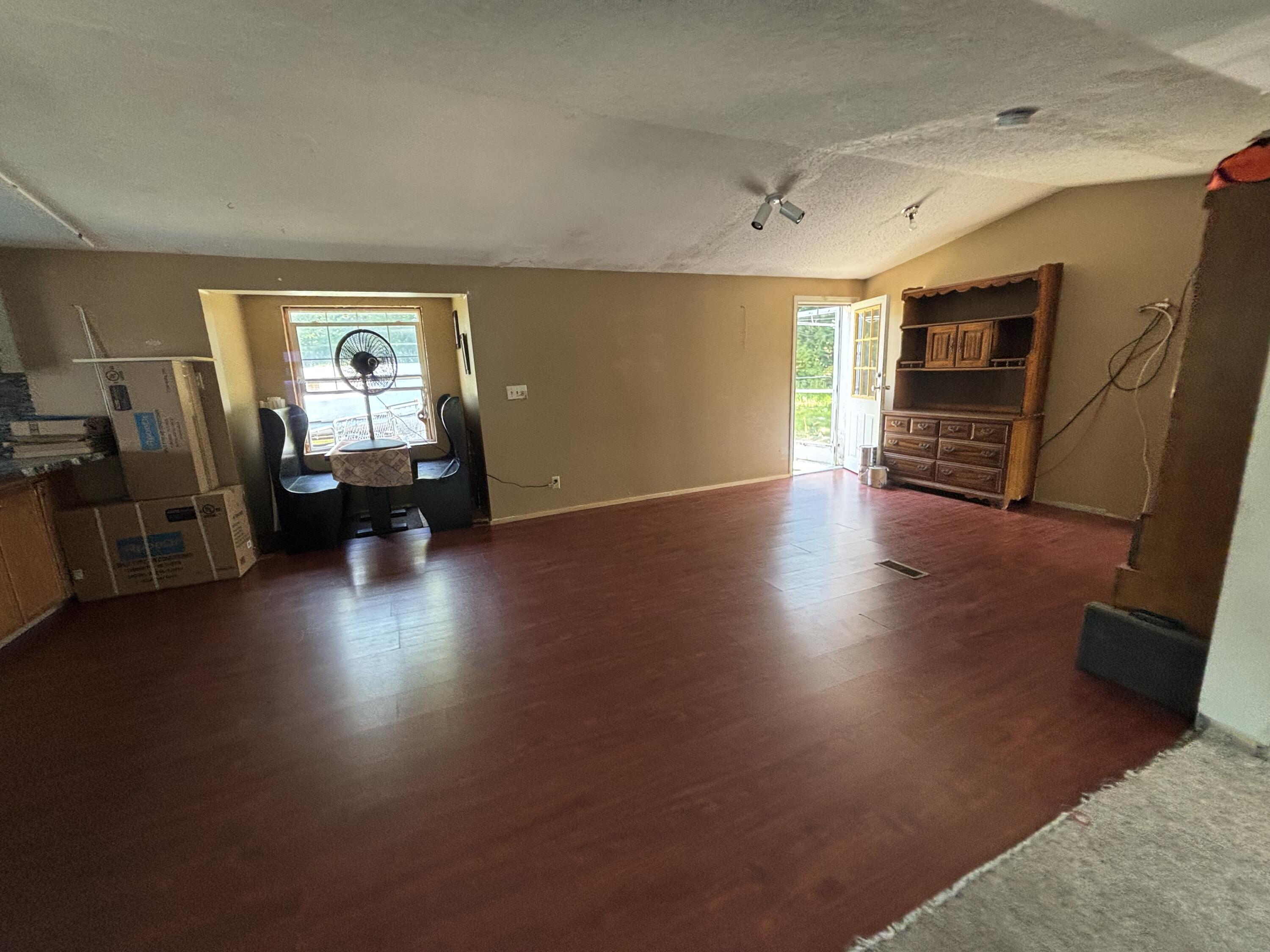 19 Meadow Road Property Photo 46