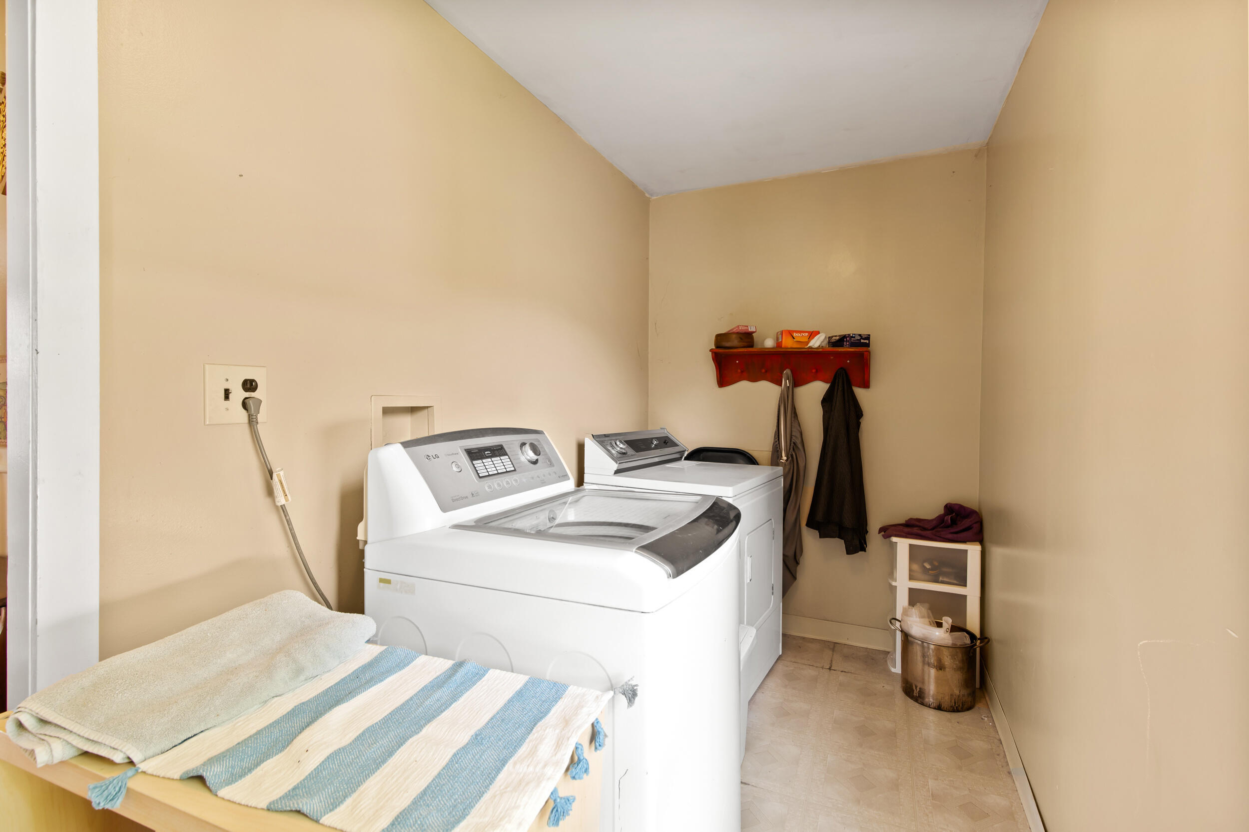 7 Haley Street Property Photo 13