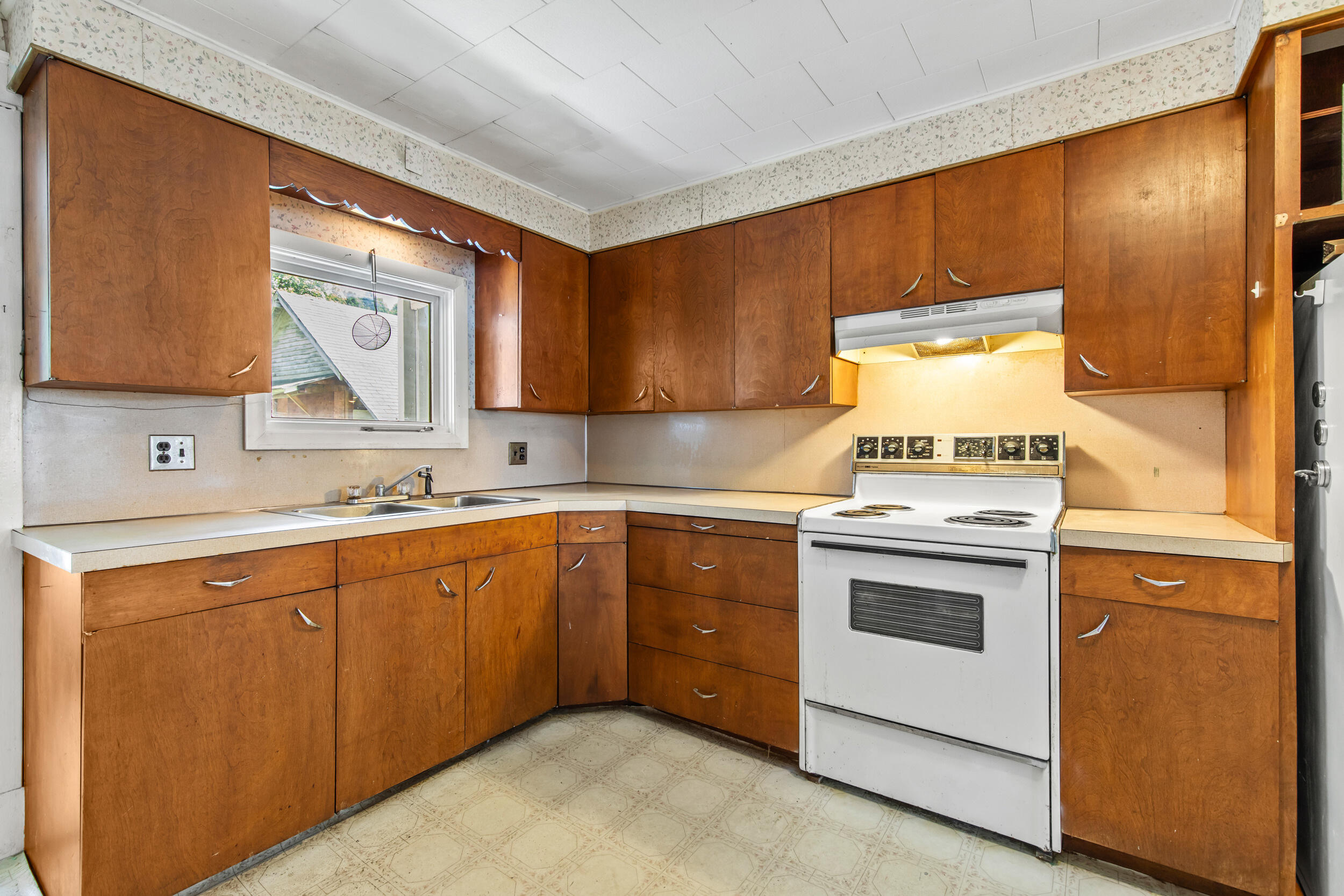 7 Haley Street Property Photo 17