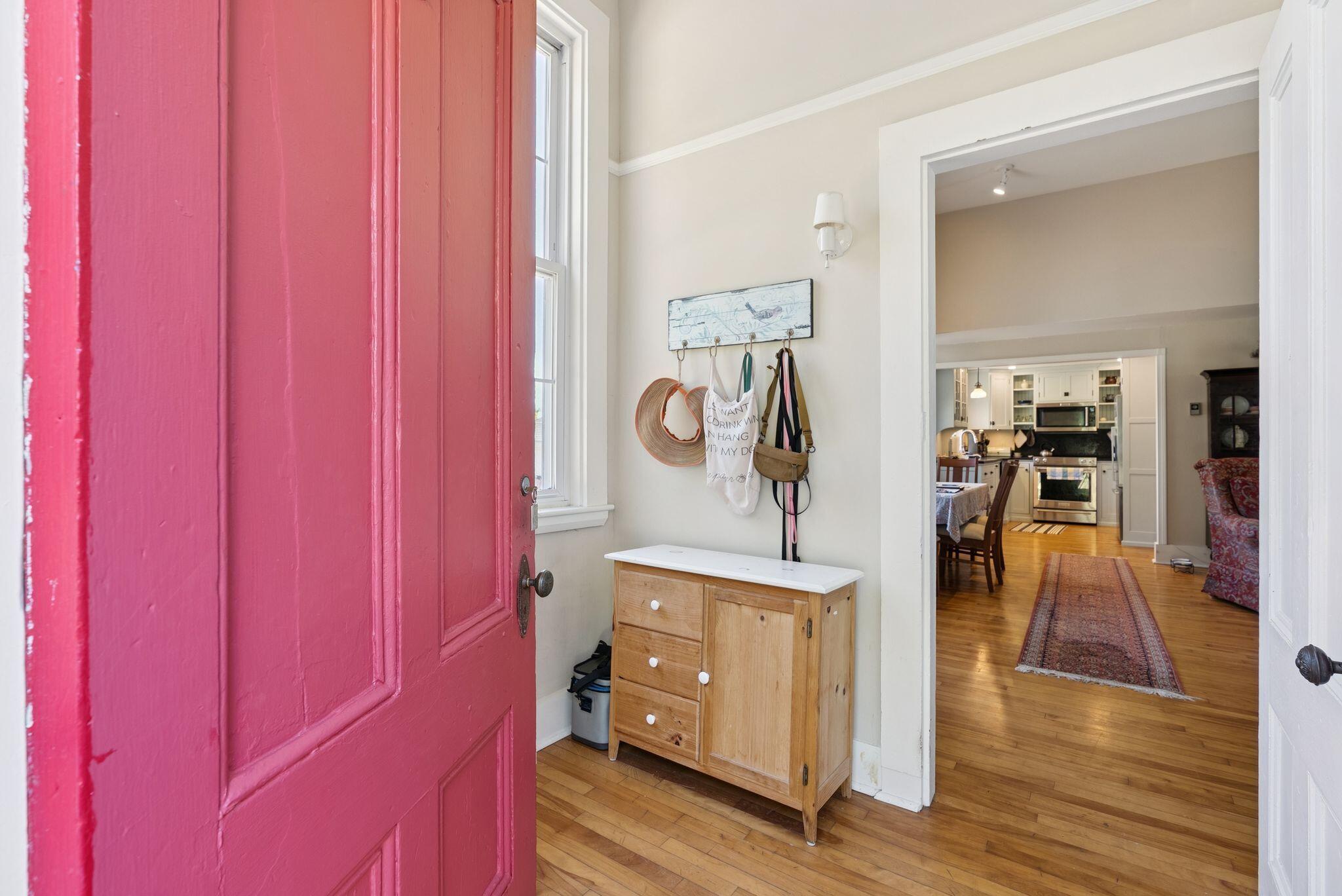 925 Popham Road Property Photo 4