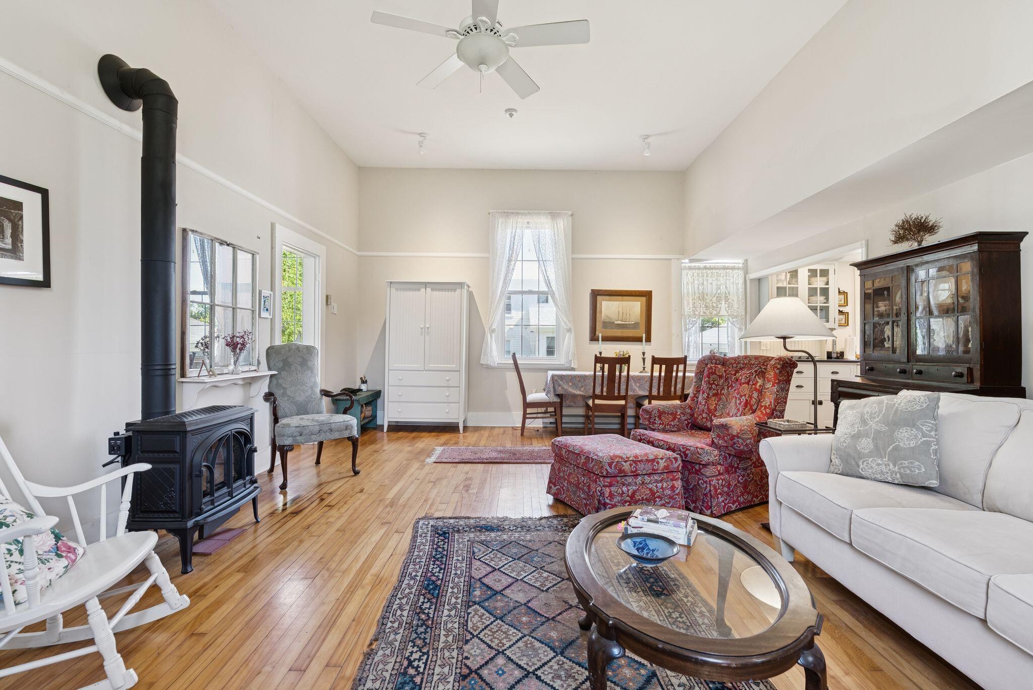 925 Popham Road Property Photo 10