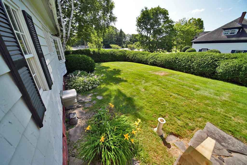 33 Pleasant Street Property Photo 26