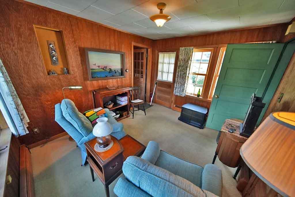 33 Pleasant Street Property Photo 39