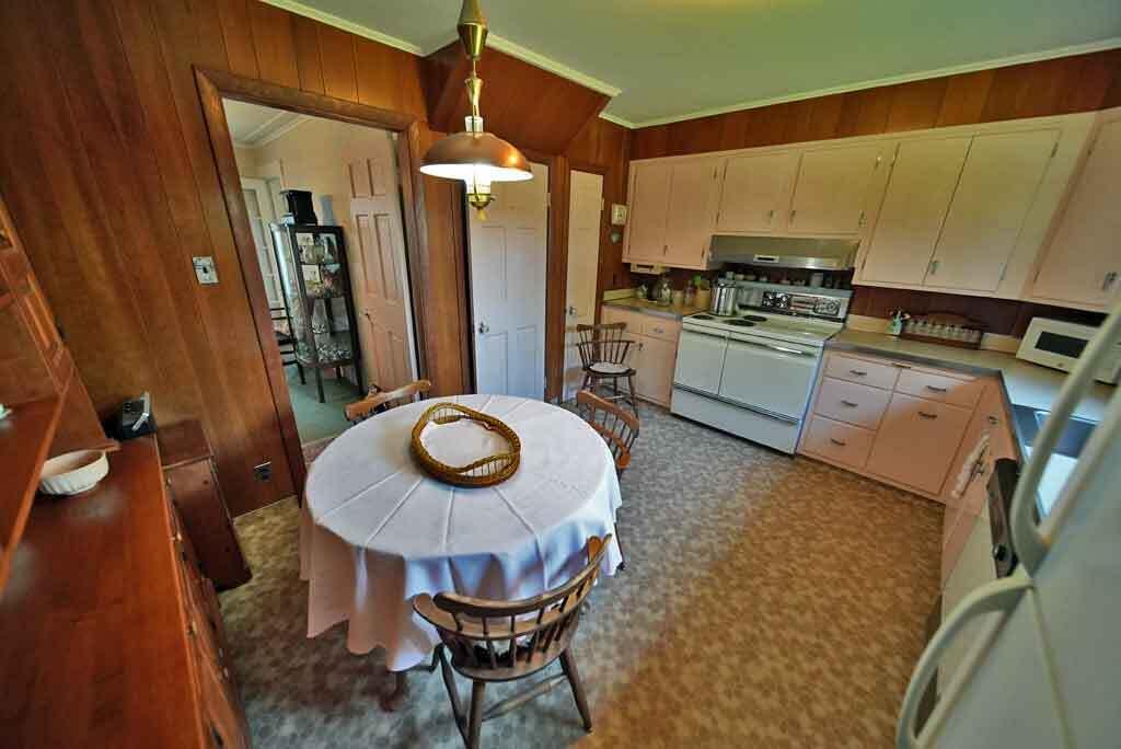 33 Pleasant Street Property Photo 47