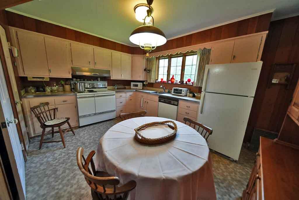 33 Pleasant Street Property Photo 50