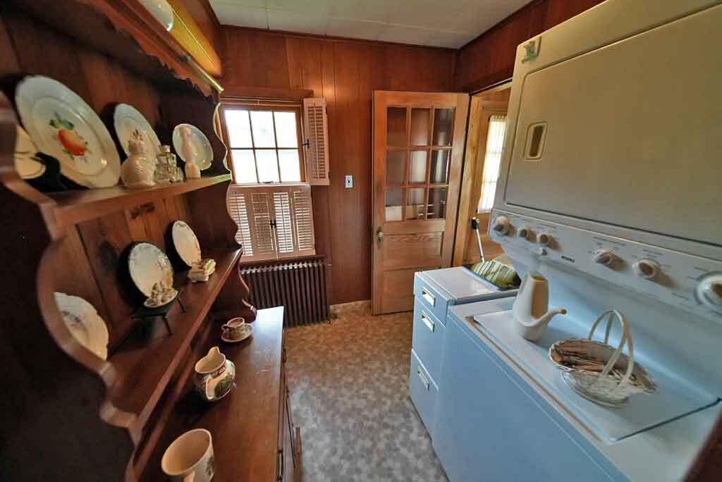 33 Pleasant Street Property Photo 54