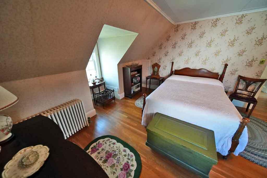 33 Pleasant Street Property Photo 58